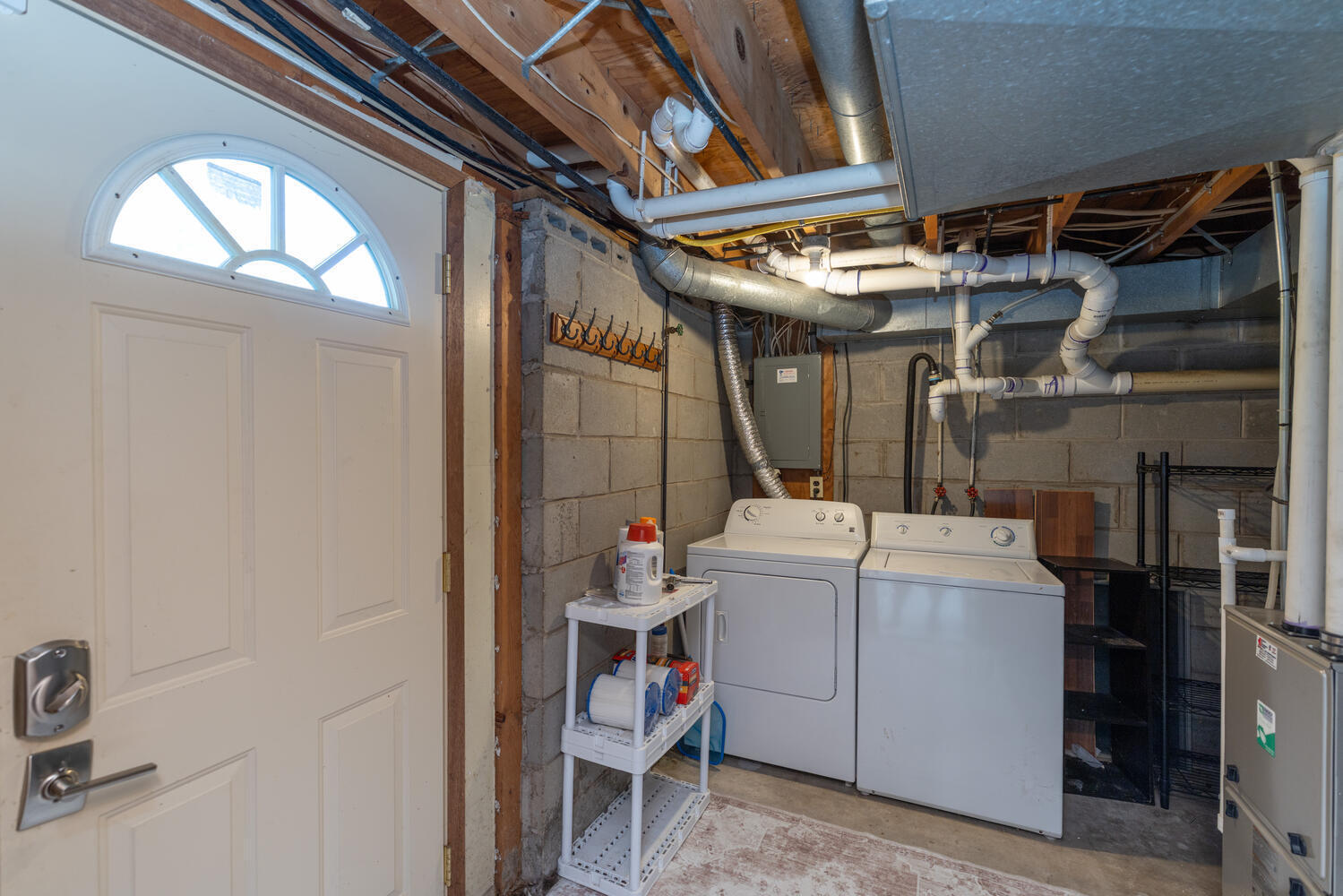 24199 N Shore Drive Edwardsburg MI 49112