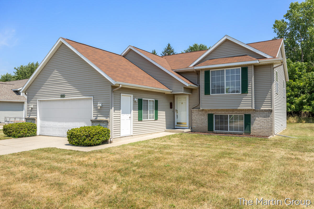 1930 Mullins Avenue NW Grand Rapids MI 49534