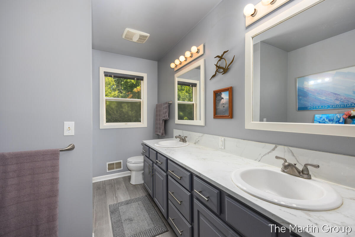 1930 Mullins Avenue NW Grand Rapids MI 49534