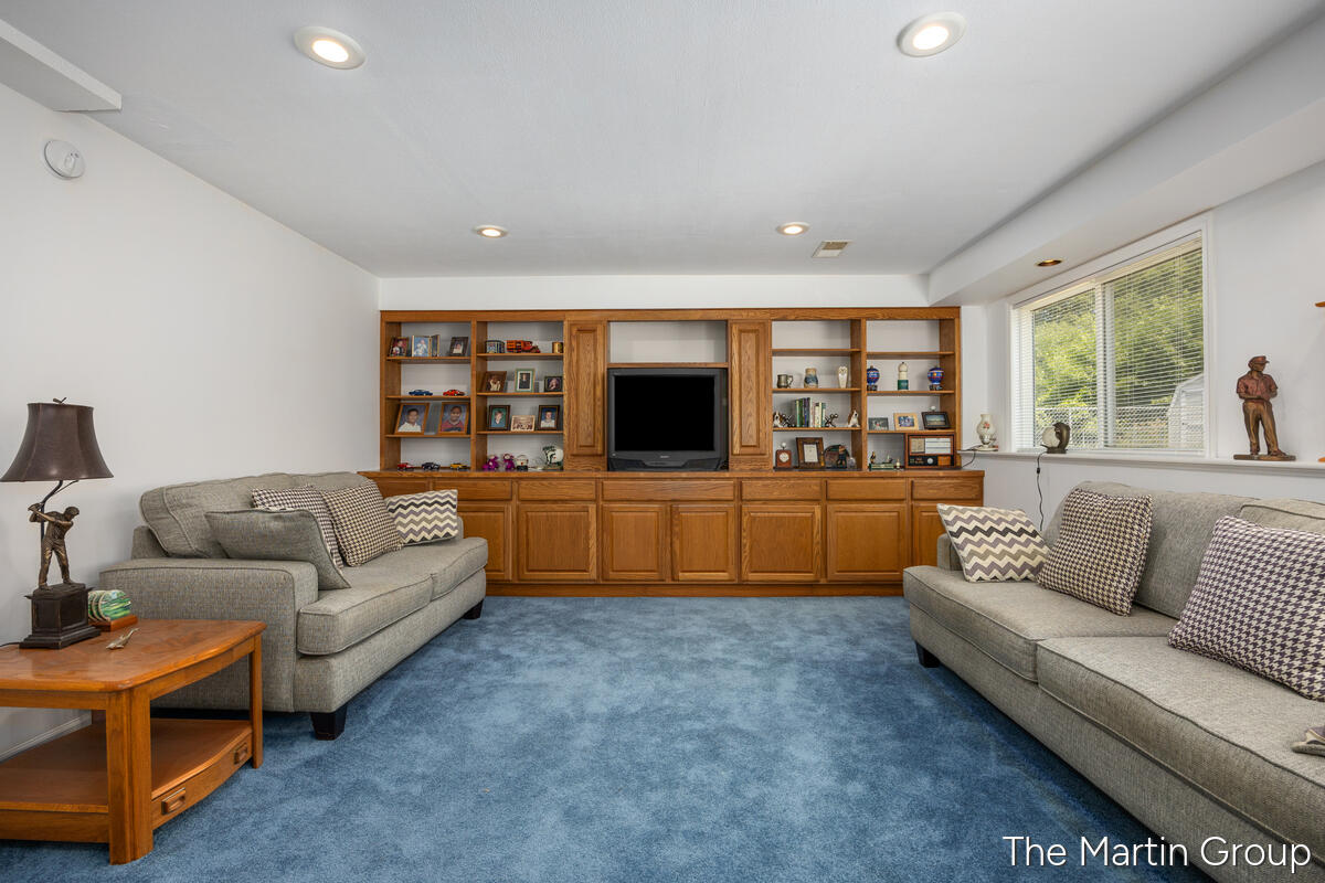 1930 Mullins Avenue NW Grand Rapids MI 49534