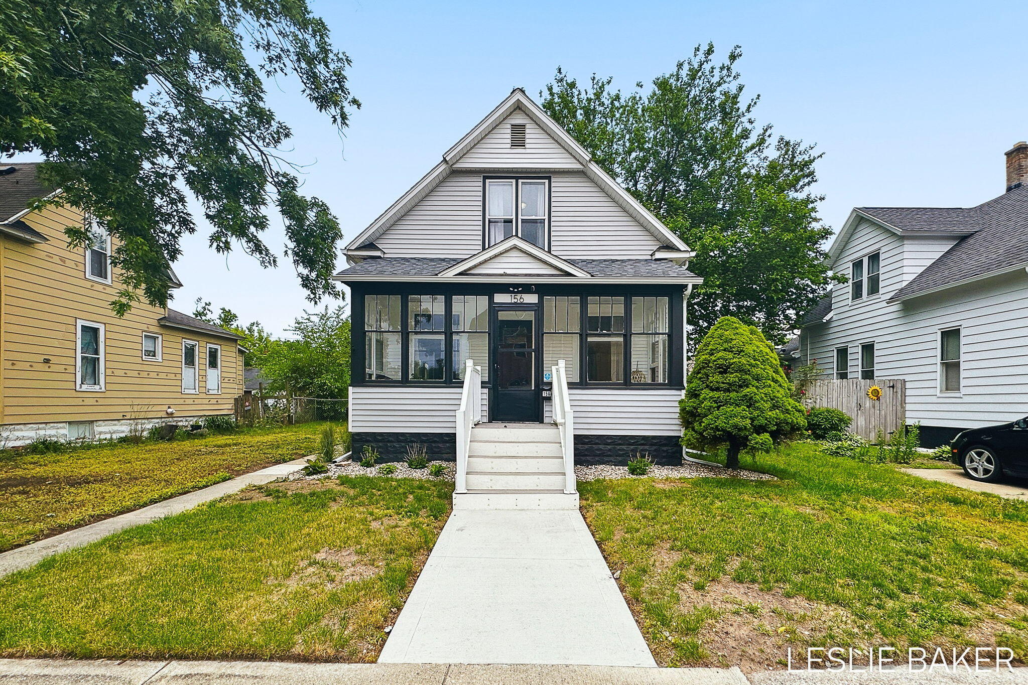 156 W 18th Street Holland MI 49423