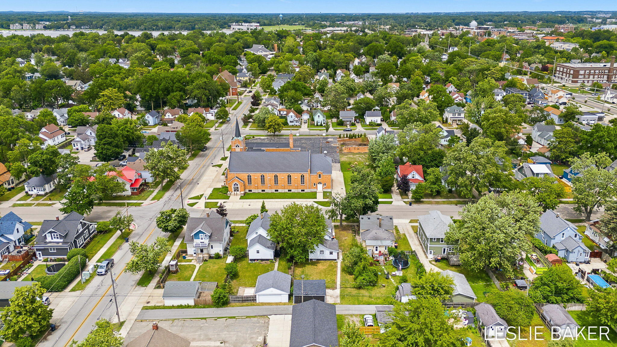 156 W 18th Street Holland MI 49423