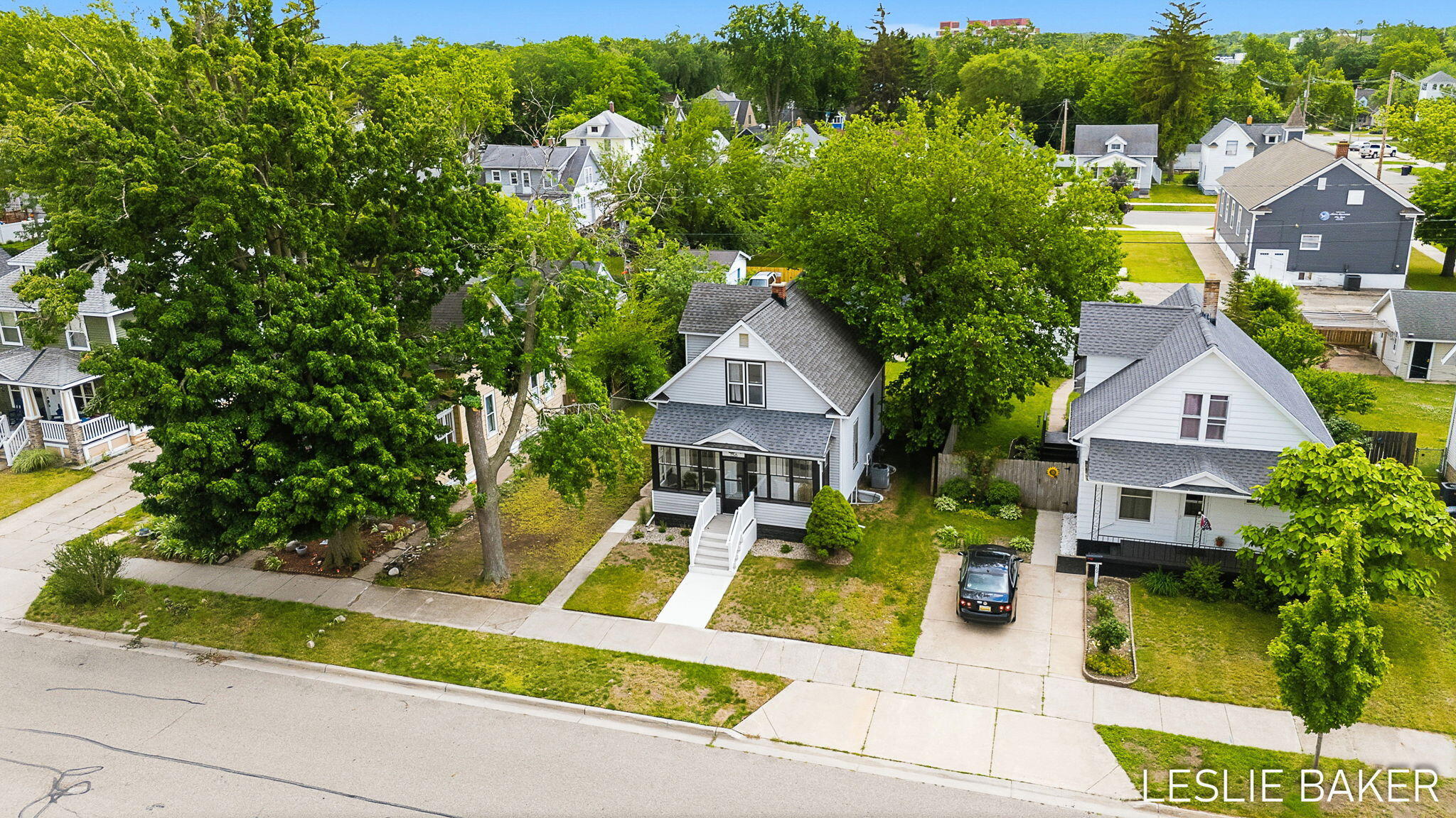 156 W 18th Street Holland MI 49423