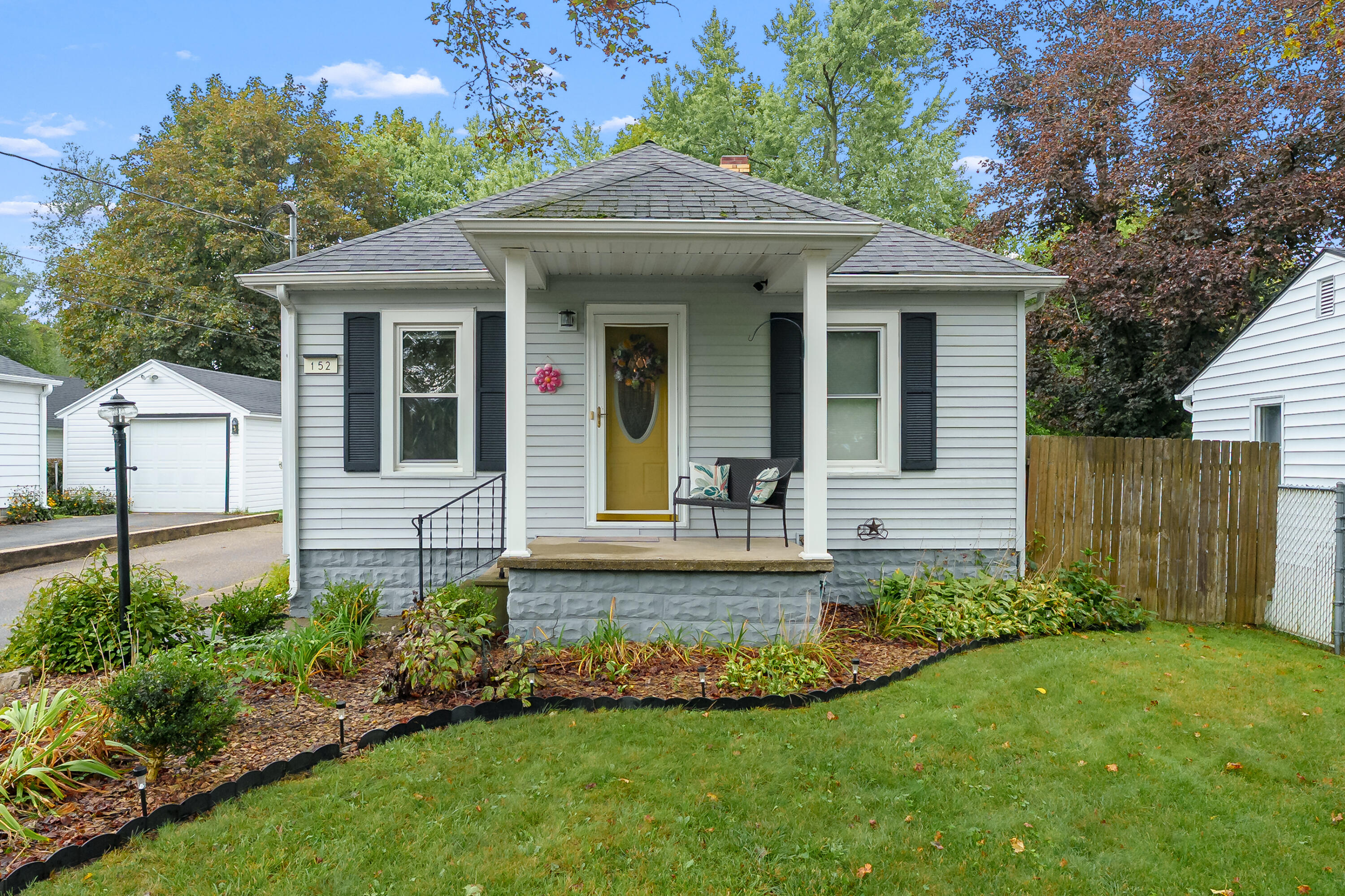 152 Albany Street Kalamazoo MI 49001