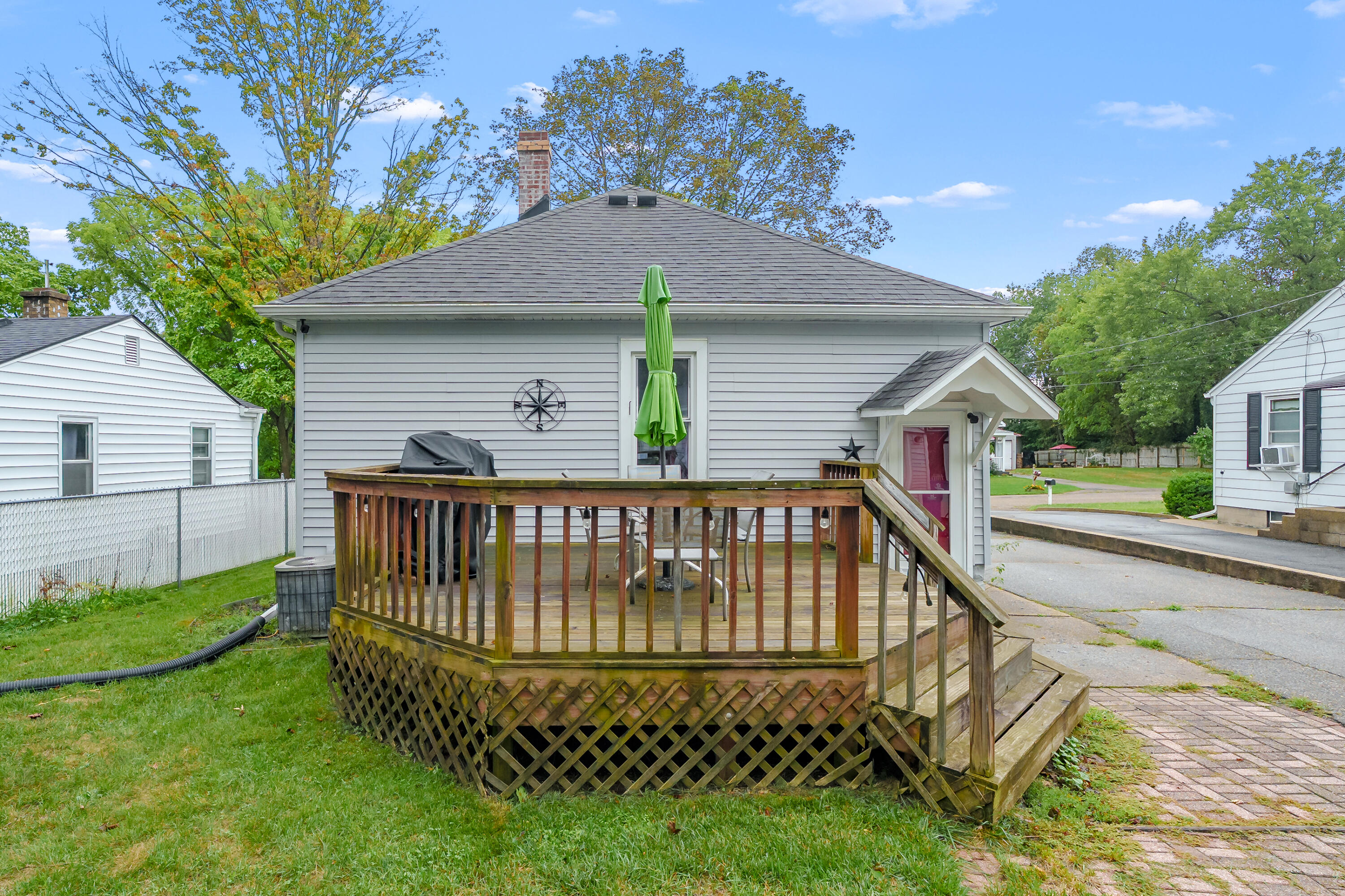 152 Albany Street Kalamazoo MI 49001