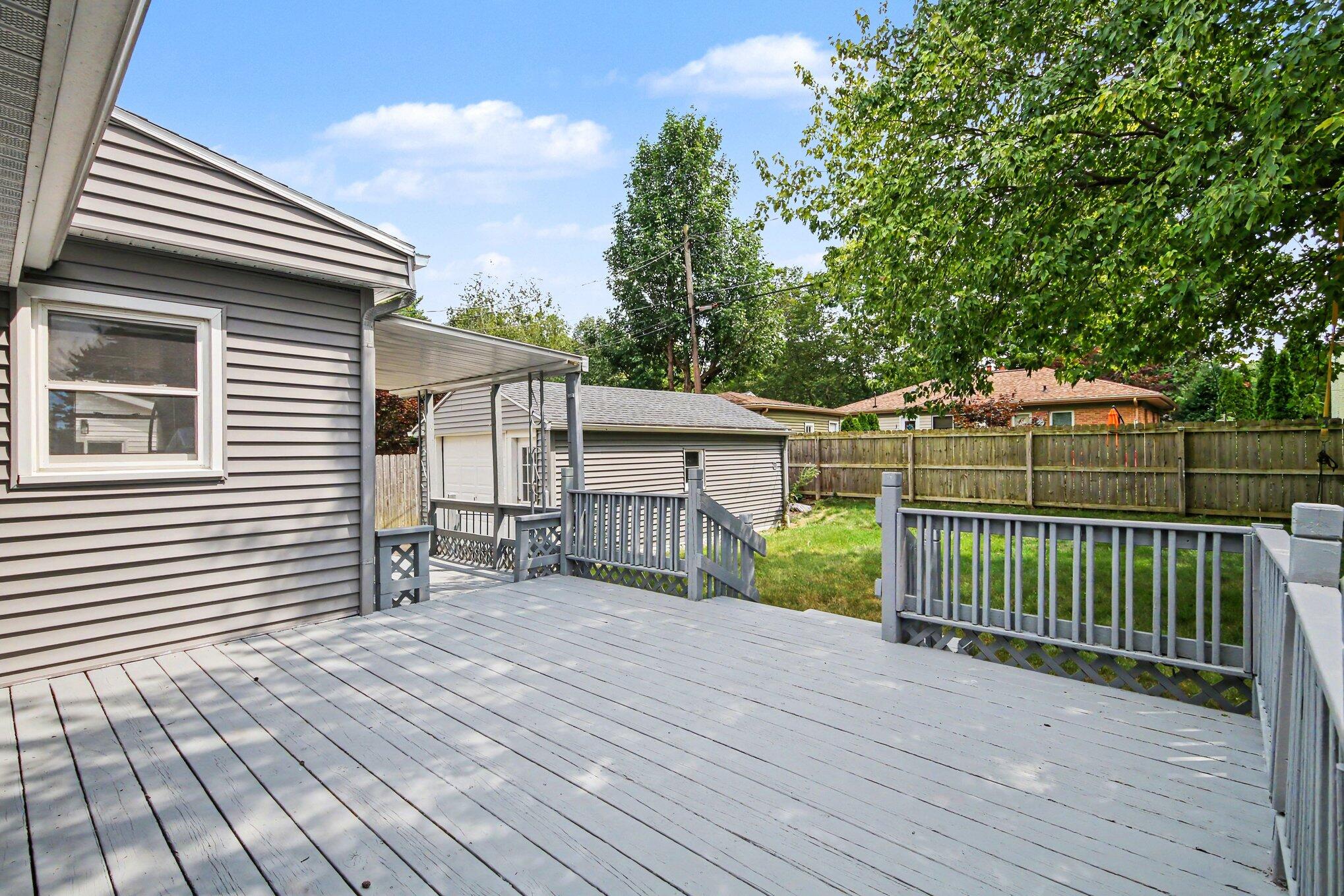 2738 Richards Drive SE East Grand Rapids MI 49506