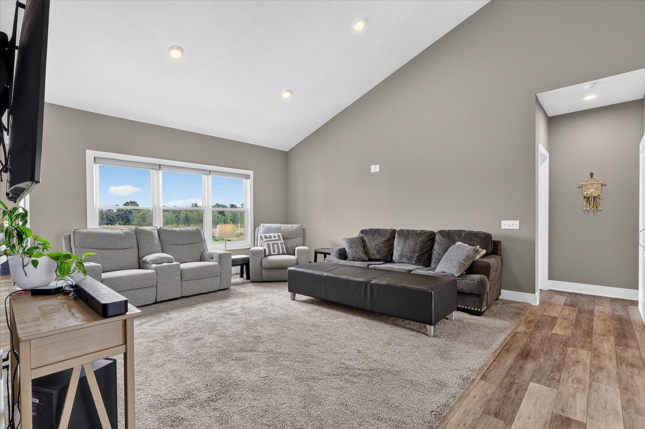 11290 Stout Avenue NE Rockford MI 49341