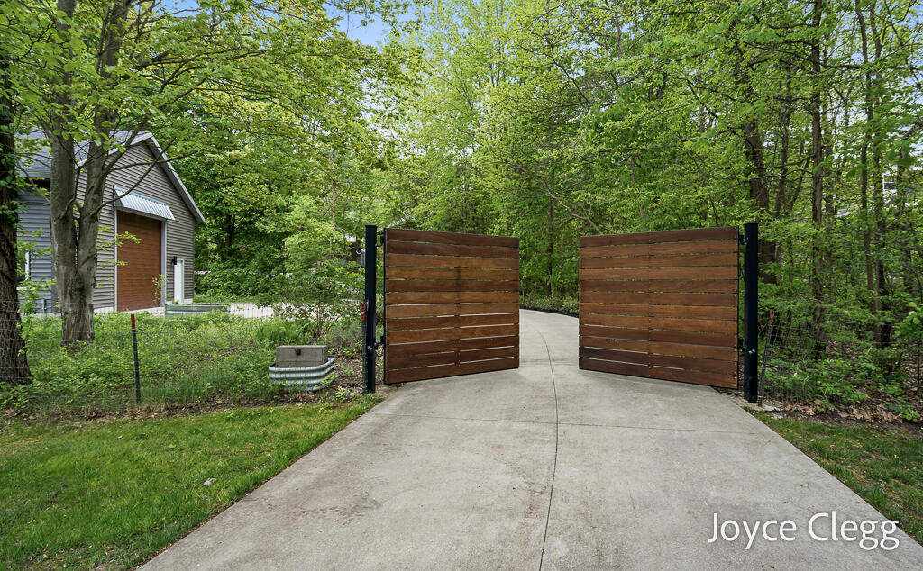 6432 146th Avenue Holland MI 49423