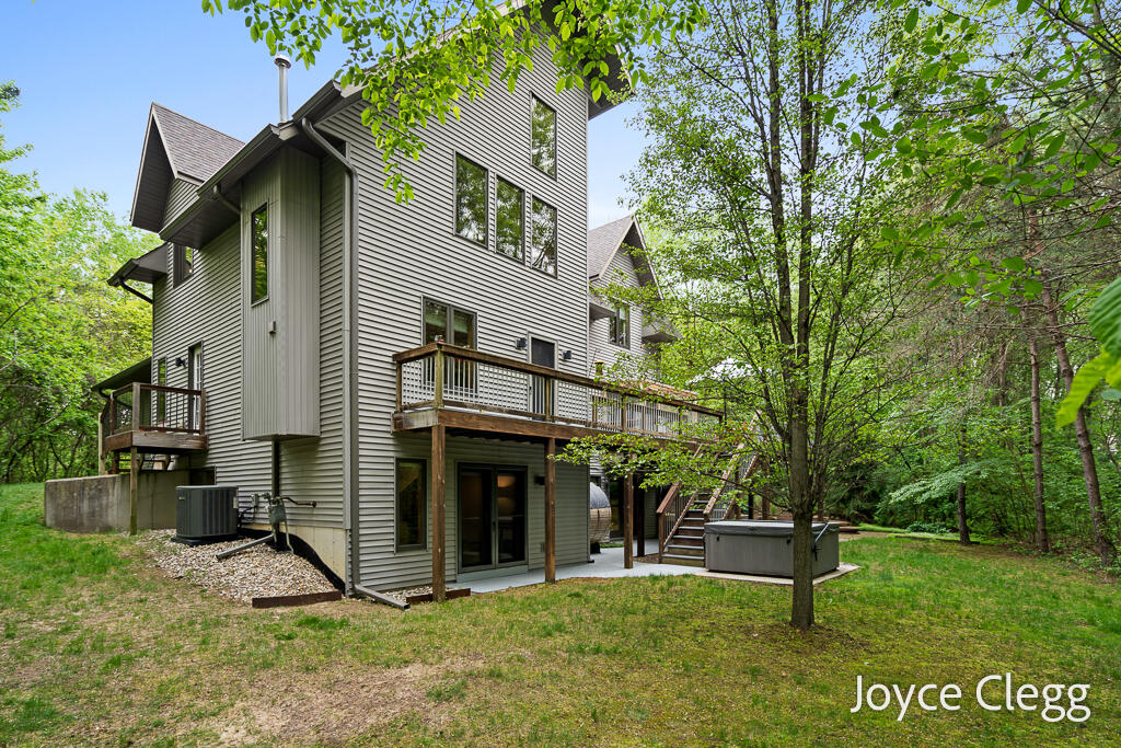6432 146th Avenue Holland MI 49423