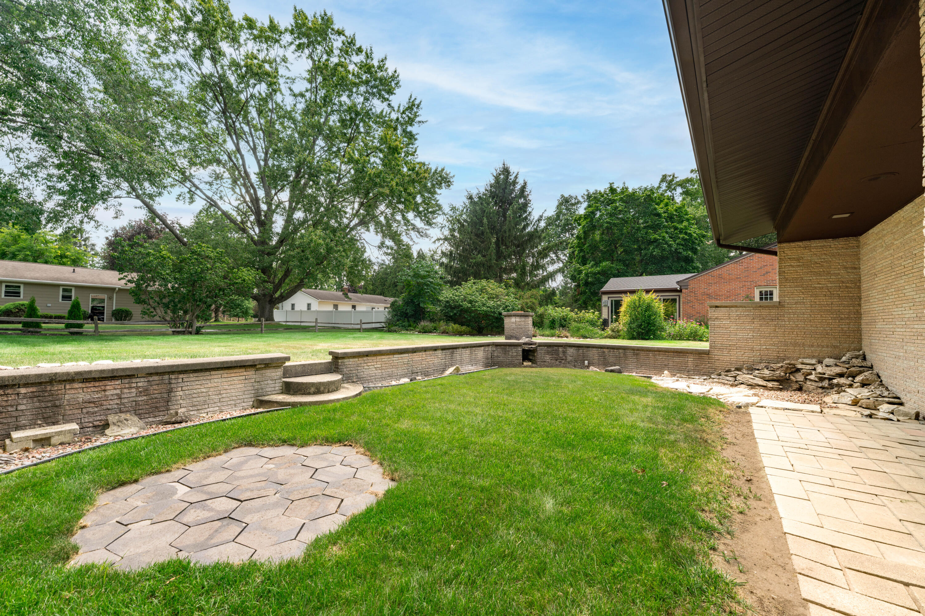 3326 Ancliff Street NE Rockford MI 49341