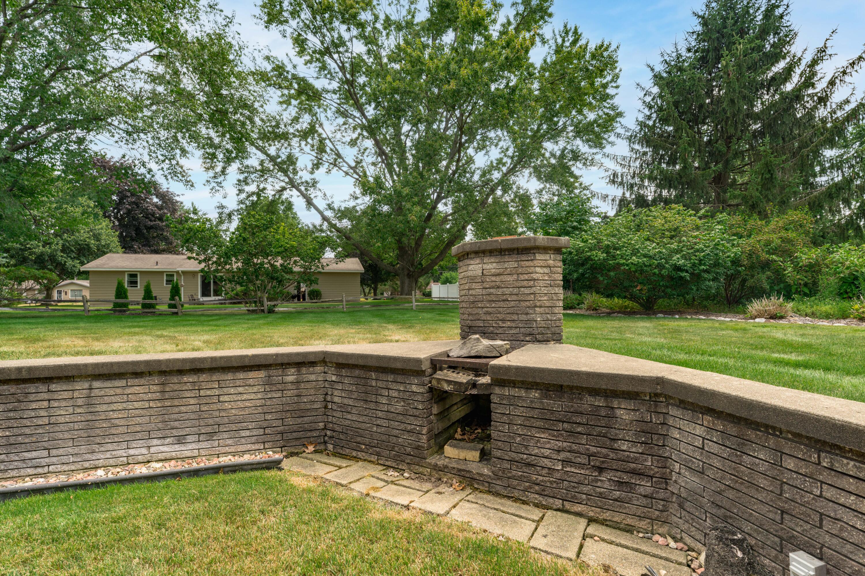 3326 Ancliff Street NE Rockford MI 49341