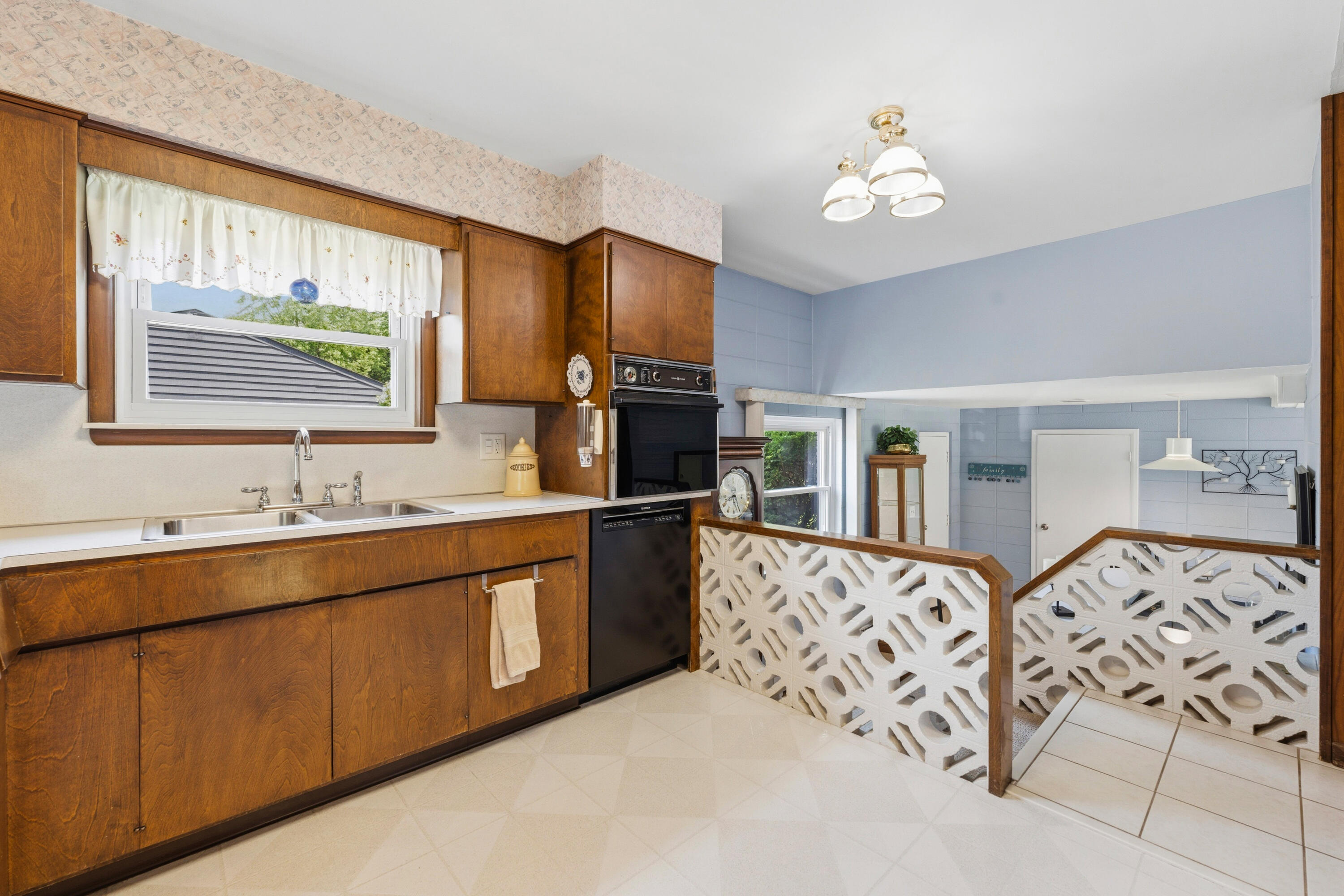 3326 Ancliff Street NE Rockford MI 49341