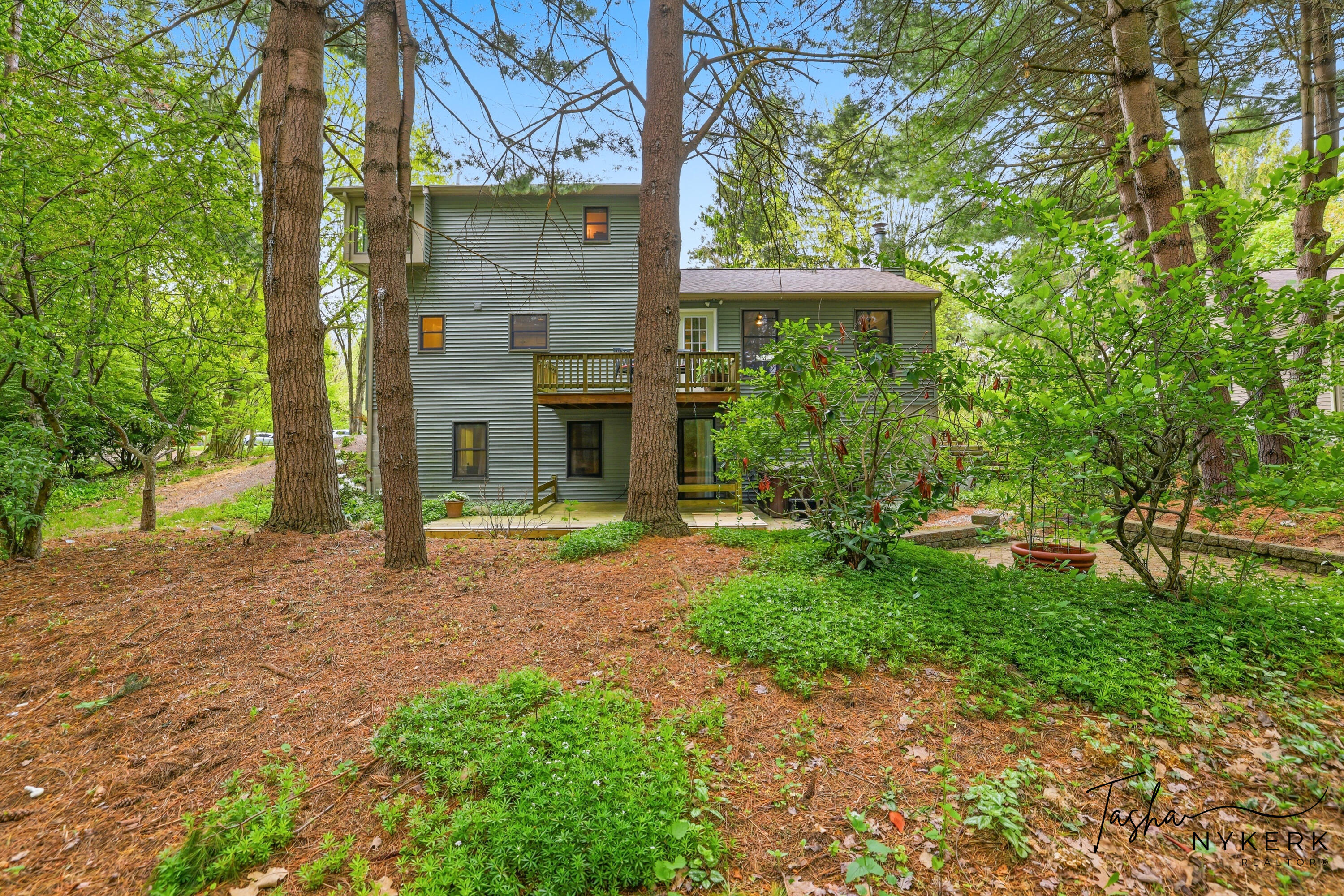 15849 Ryan Drive Holland MI 49424