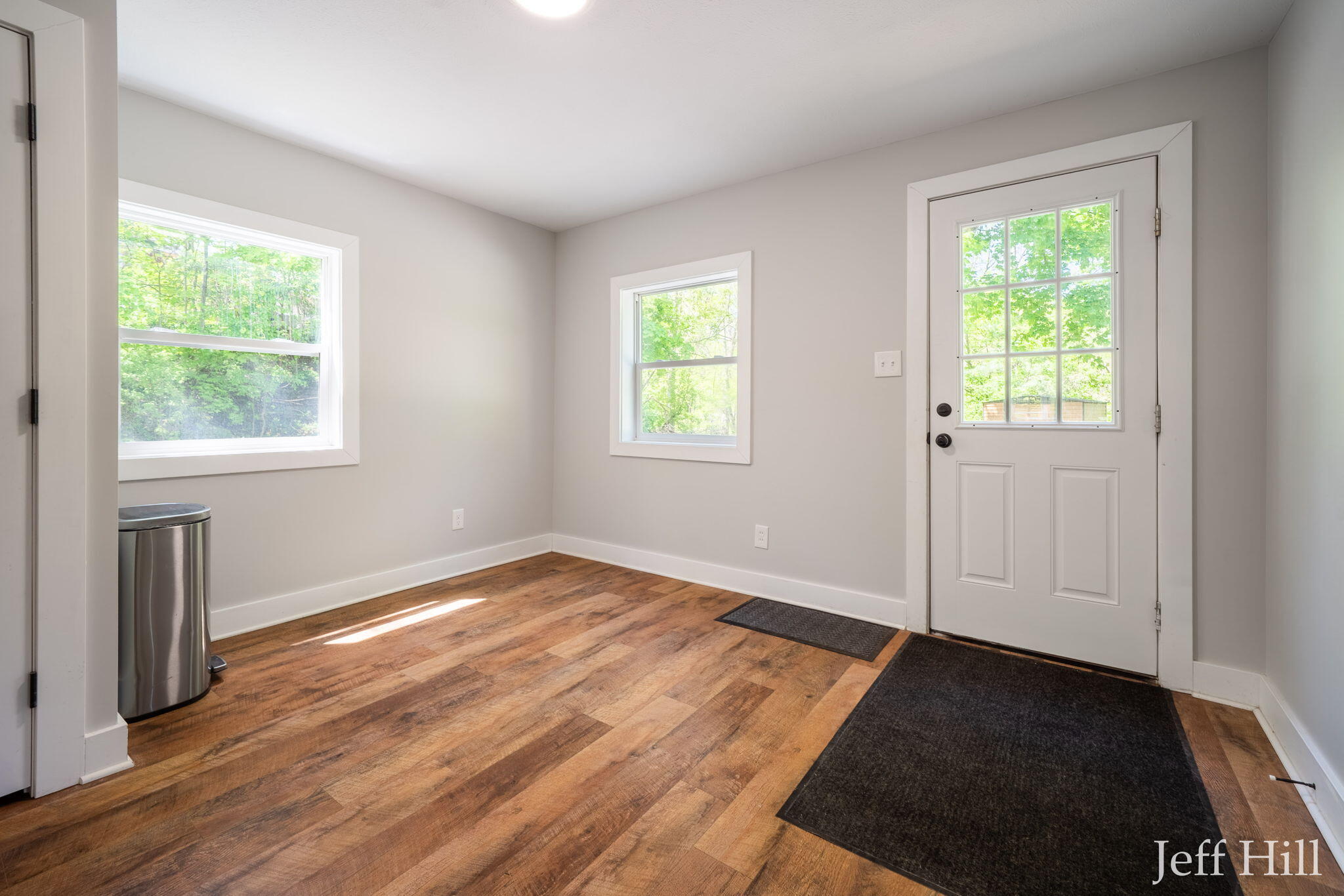 3637 Colonial Avenue NE Grand Rapids MI 49525