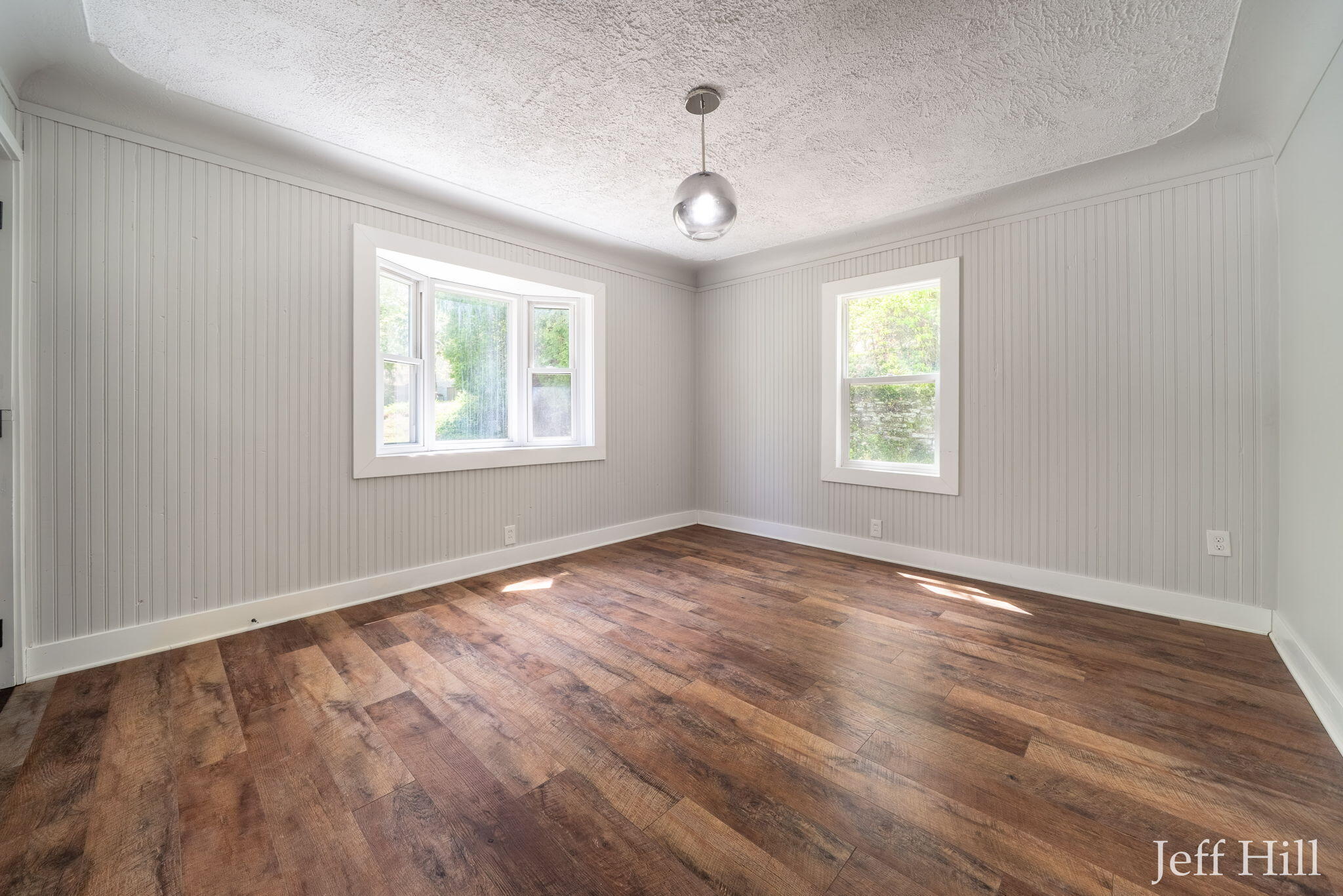 3637 Colonial Avenue NE Grand Rapids MI 49525