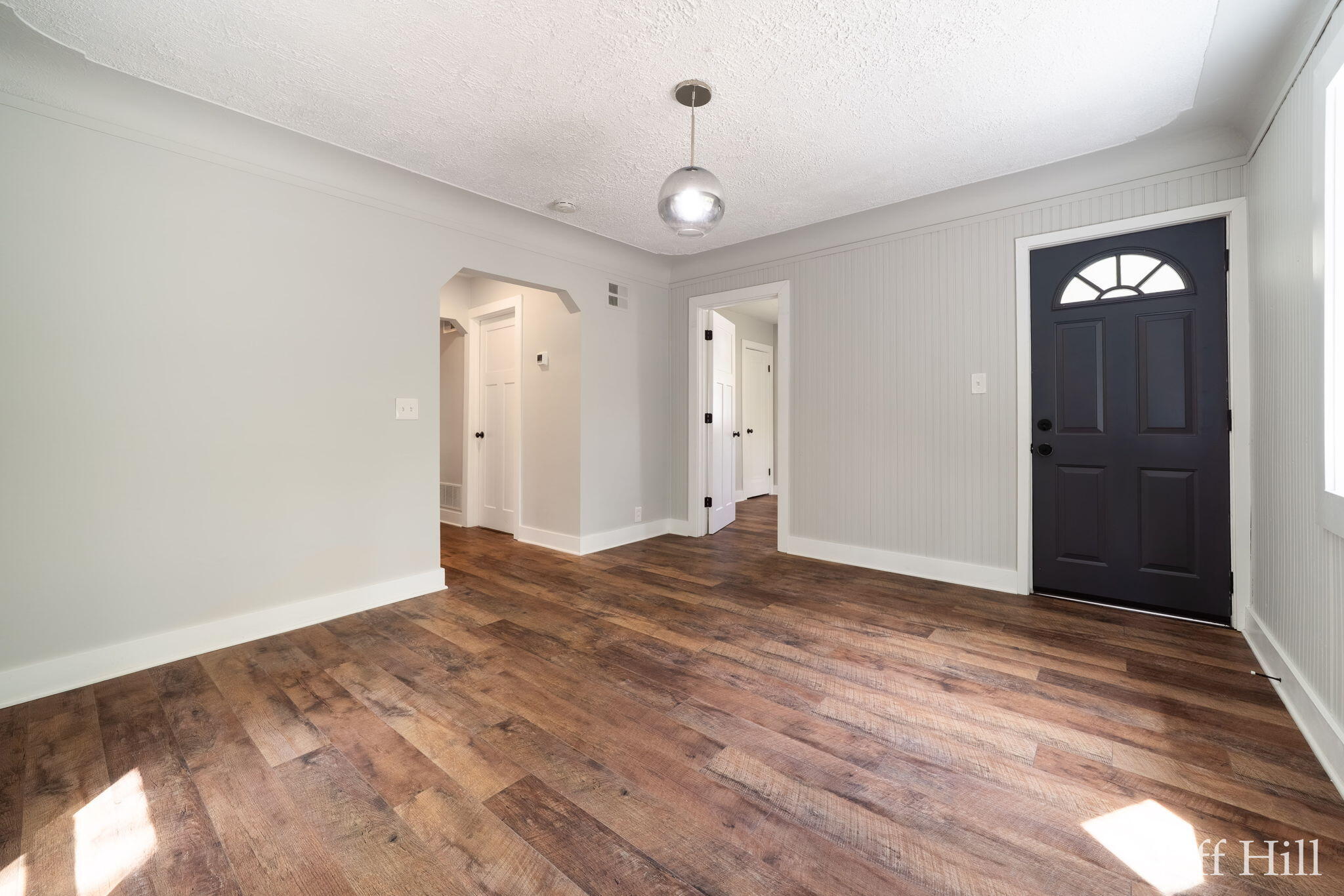 3637 Colonial Avenue NE Grand Rapids MI 49525