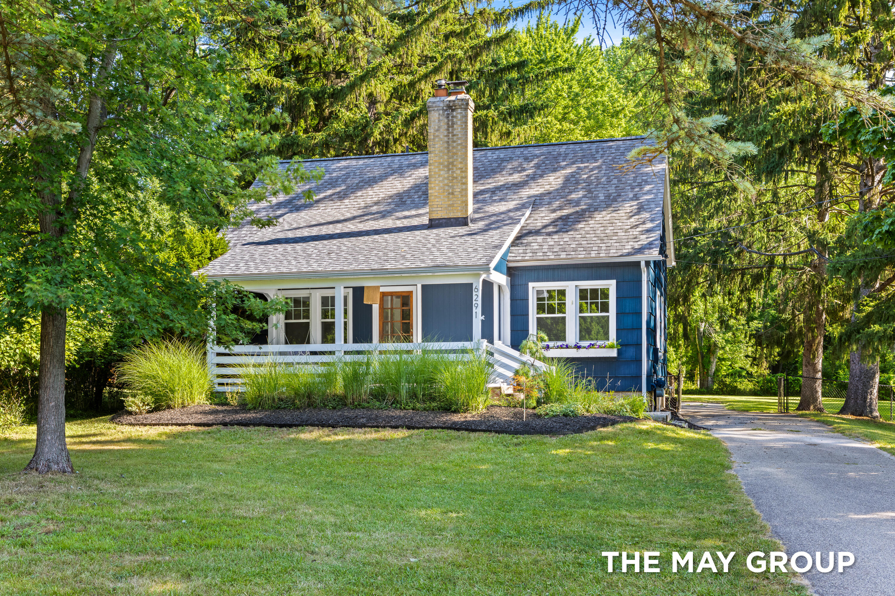 6291 Cascade Road SE Grand Rapids MI 49546