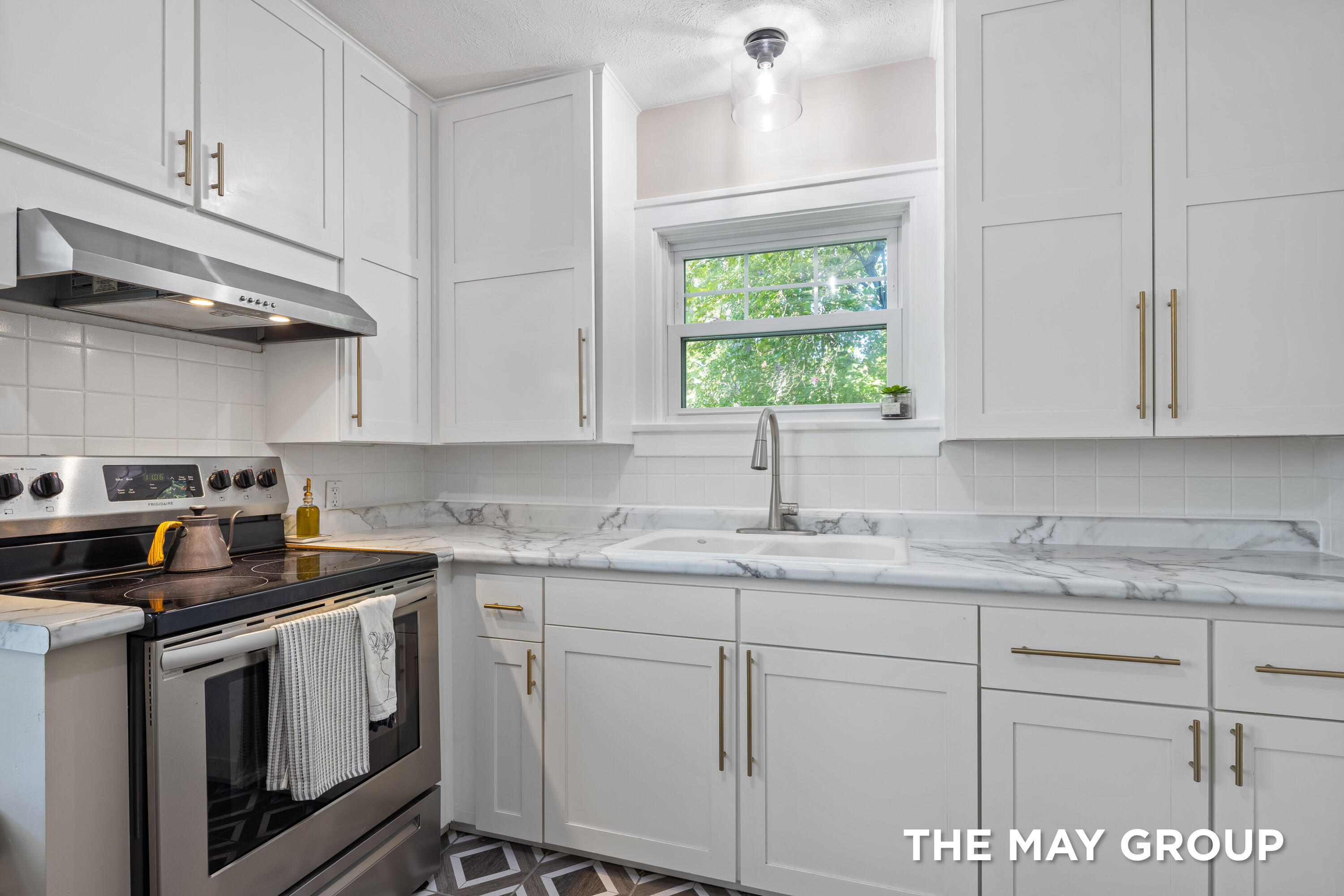 6291 Cascade Road SE Grand Rapids MI 49546