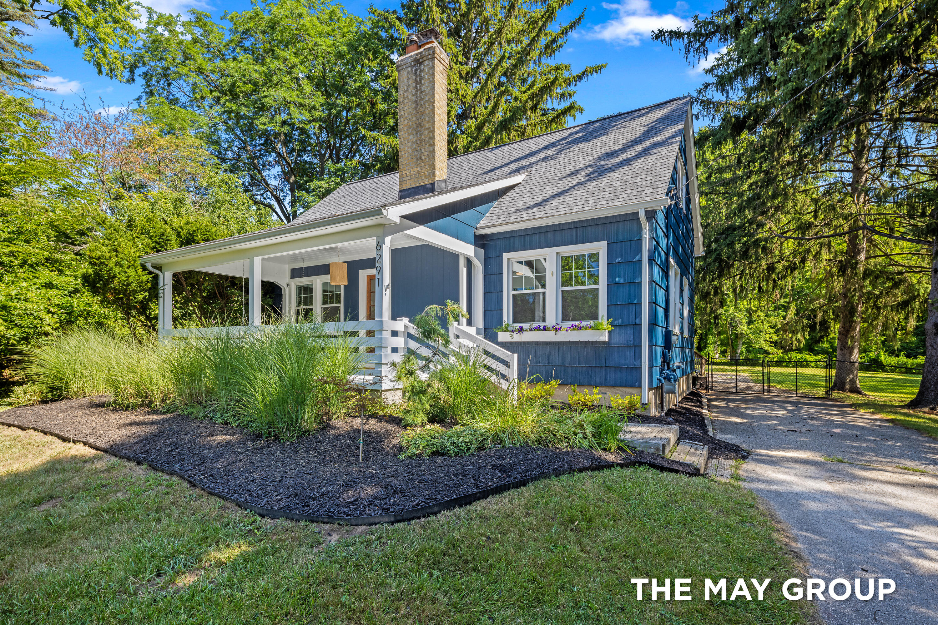 6291 Cascade Road SE Grand Rapids MI 49546