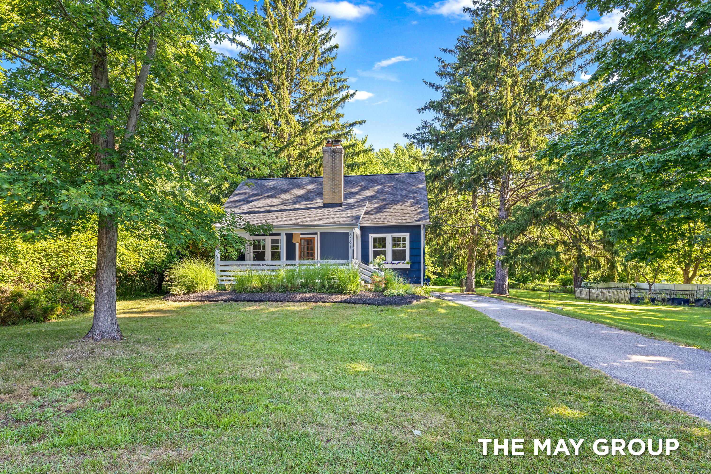 6291 Cascade Road SE Grand Rapids MI 49546