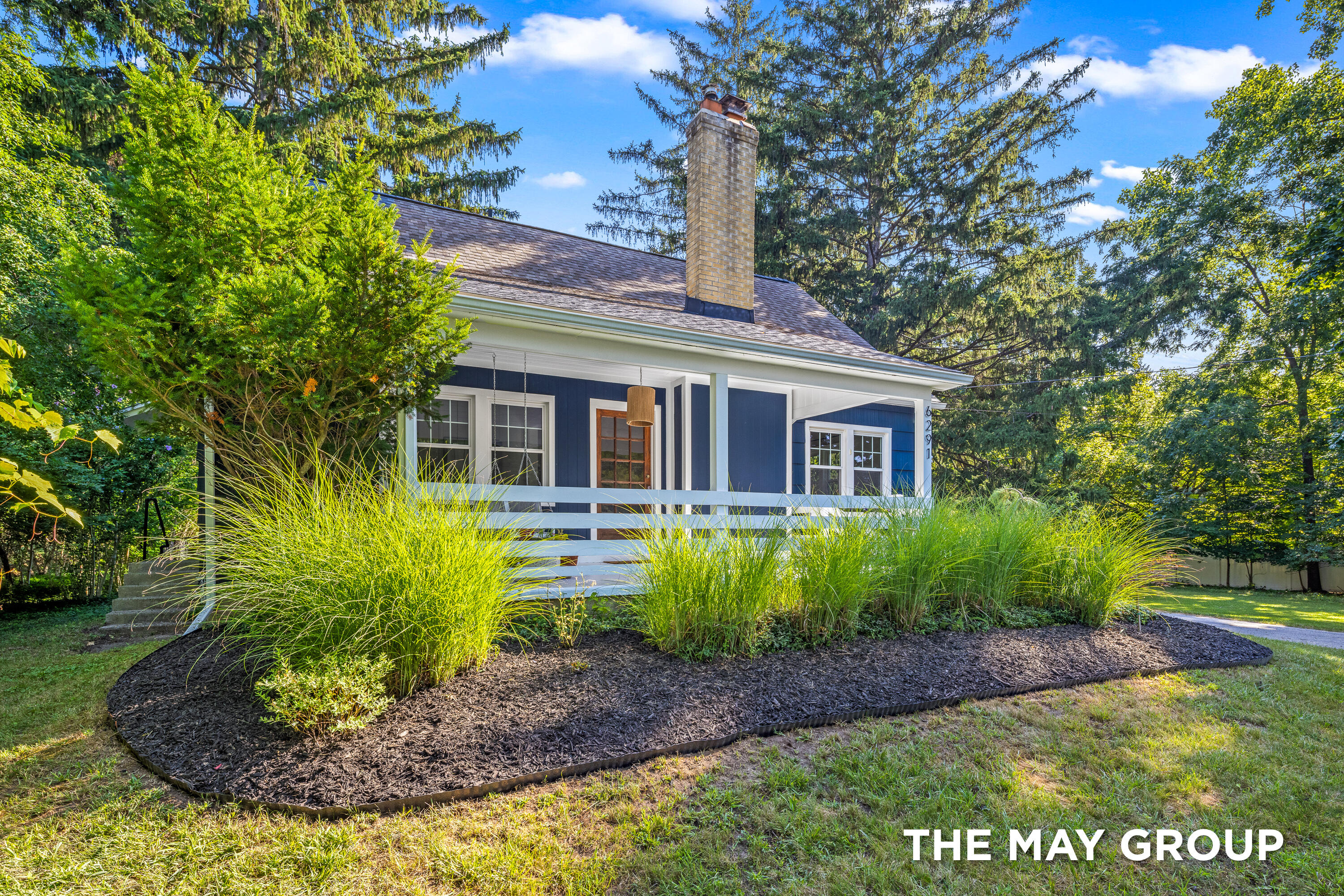 6291 Cascade Road SE Grand Rapids MI 49546