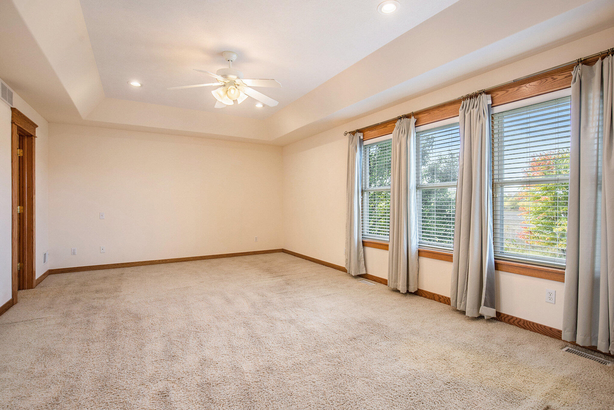 9975 Young Avenue NE Rockford MI 49341