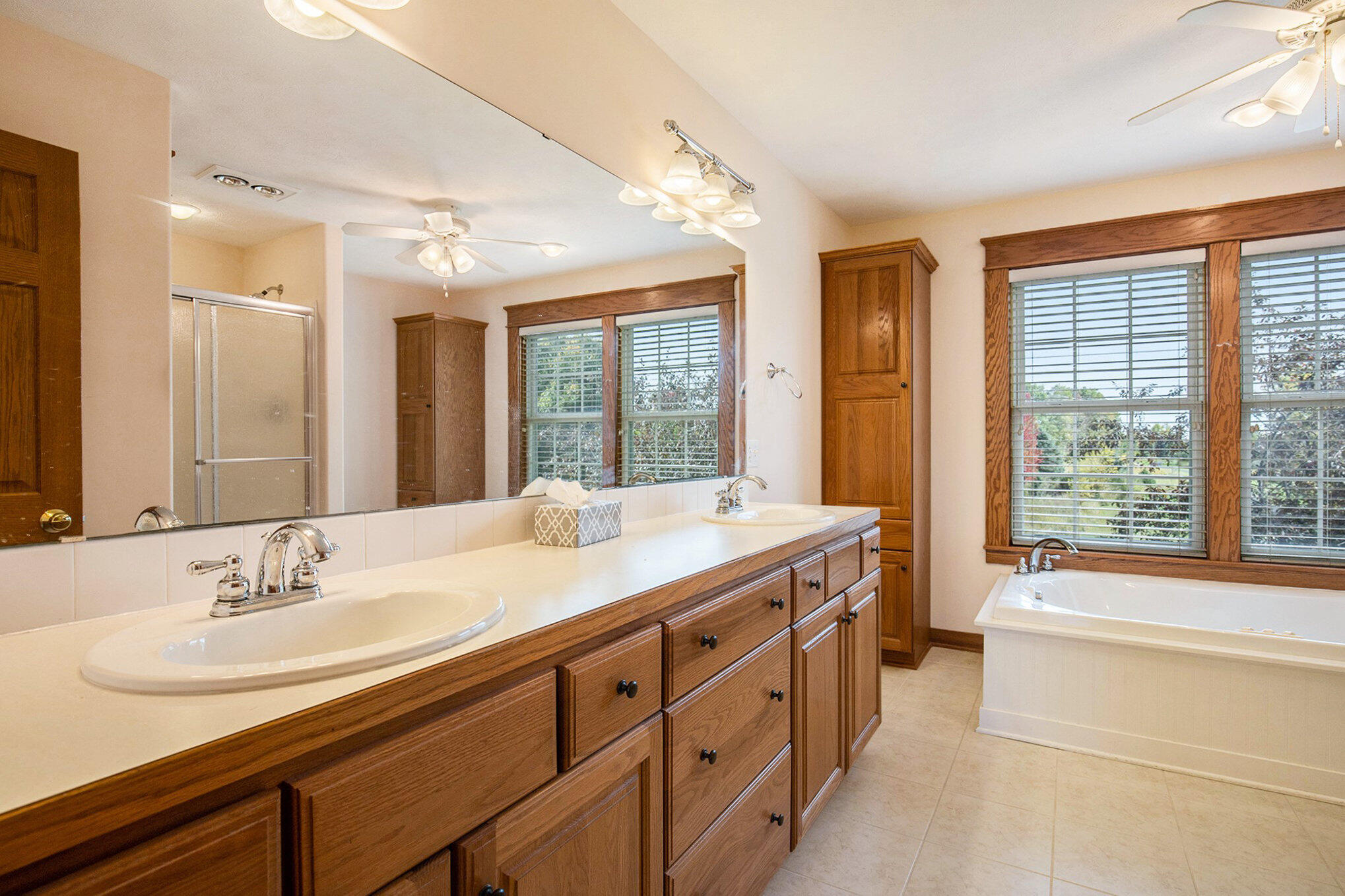 9975 Young Avenue NE Rockford MI 49341