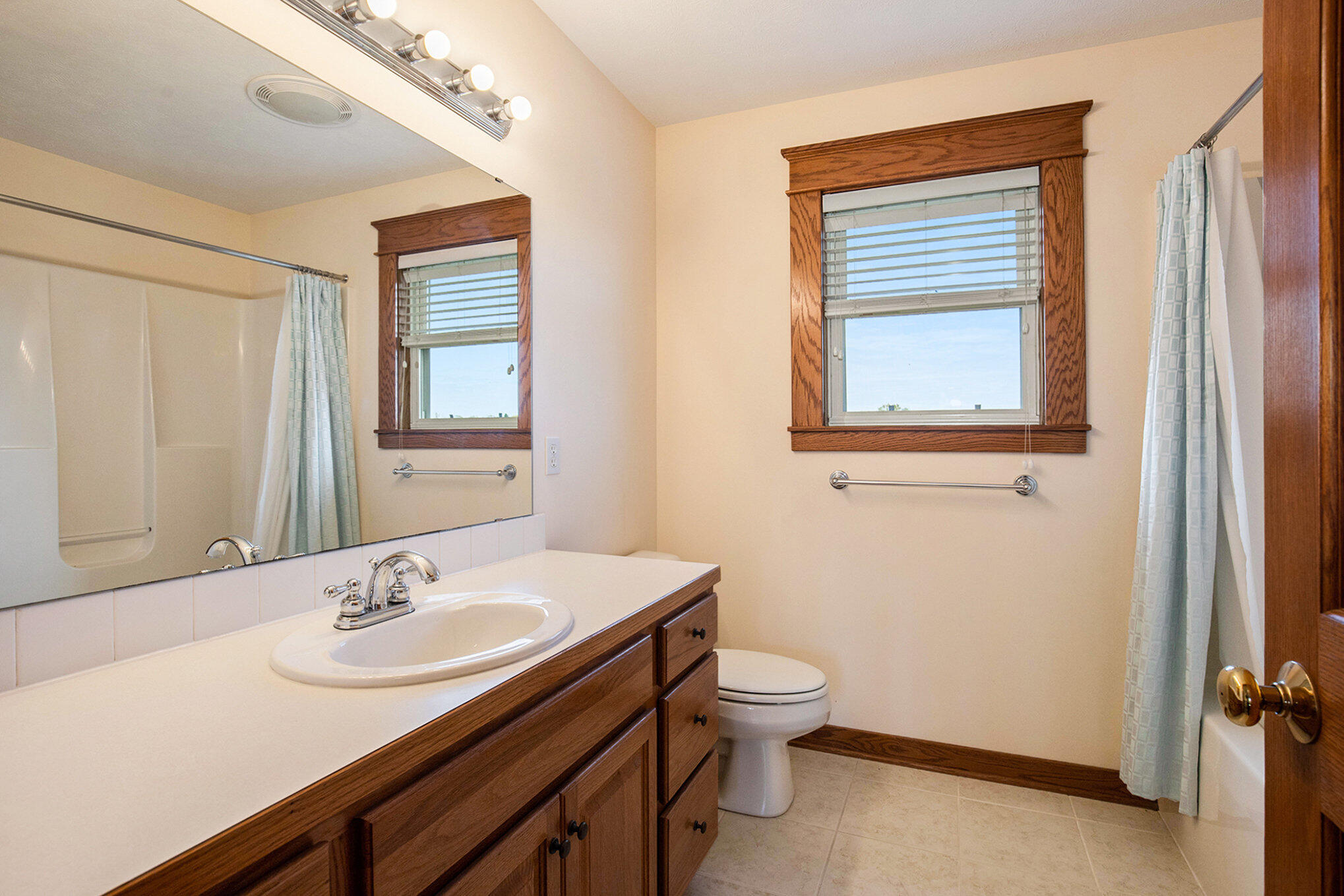 9975 Young Avenue NE Rockford MI 49341