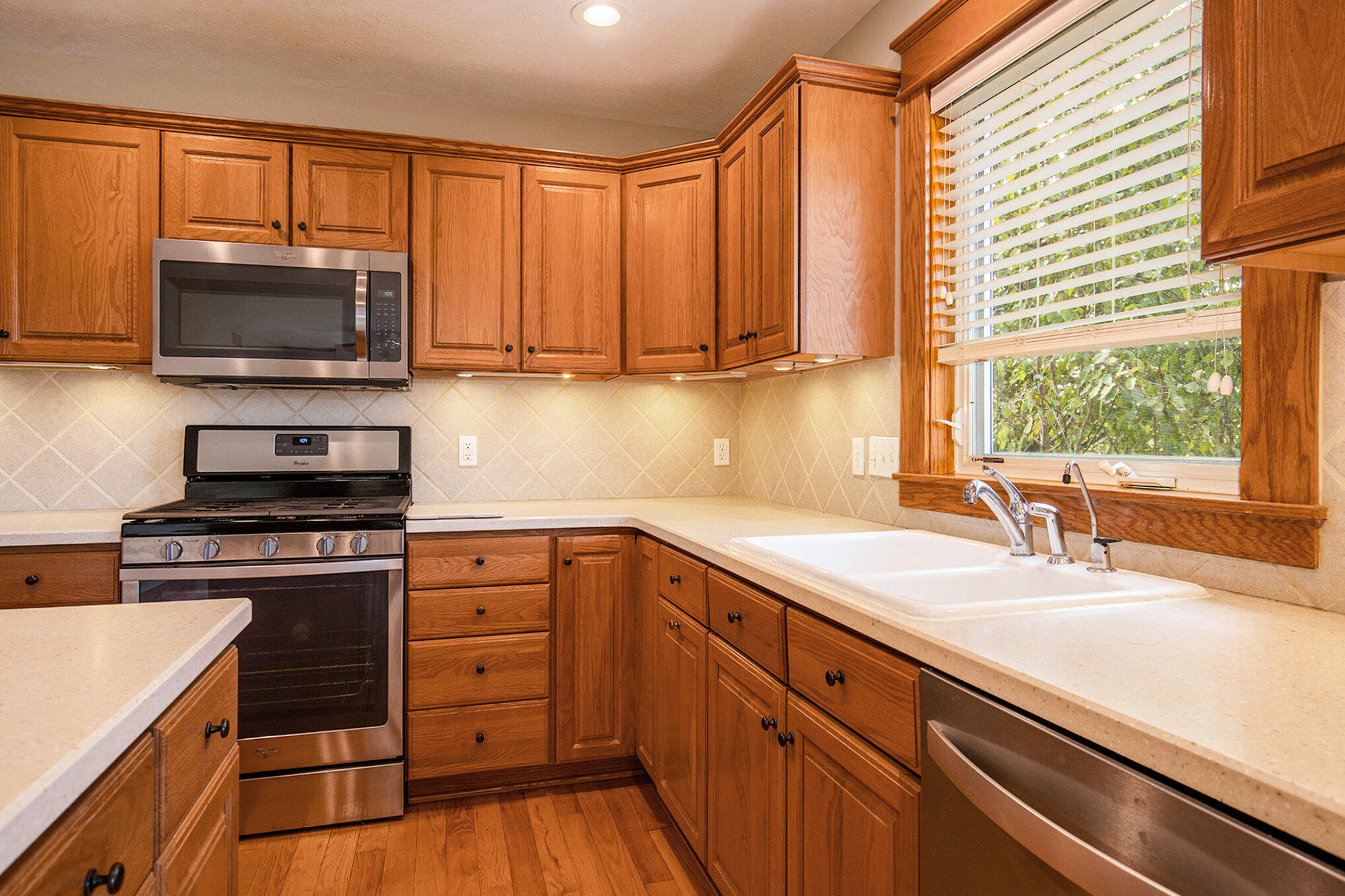 9975 Young Avenue NE Rockford MI 49341