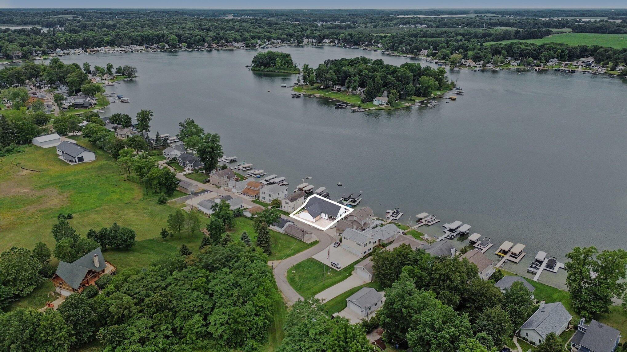 31218 Curran Beach Road Dowagiac MI 49047