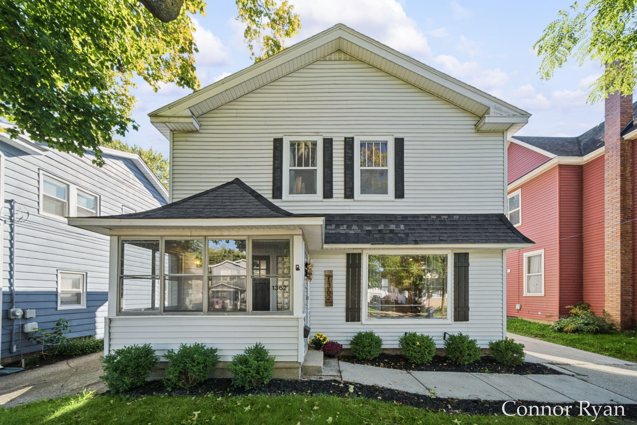 1362 Columbia Avenue NE Grand Rapids MI 49505