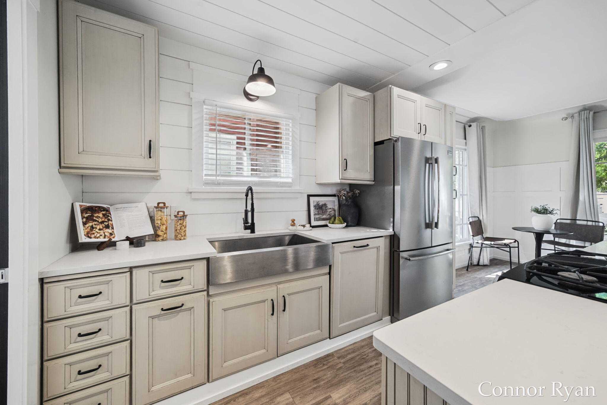 1362 Columbia Avenue NE Grand Rapids MI 49505