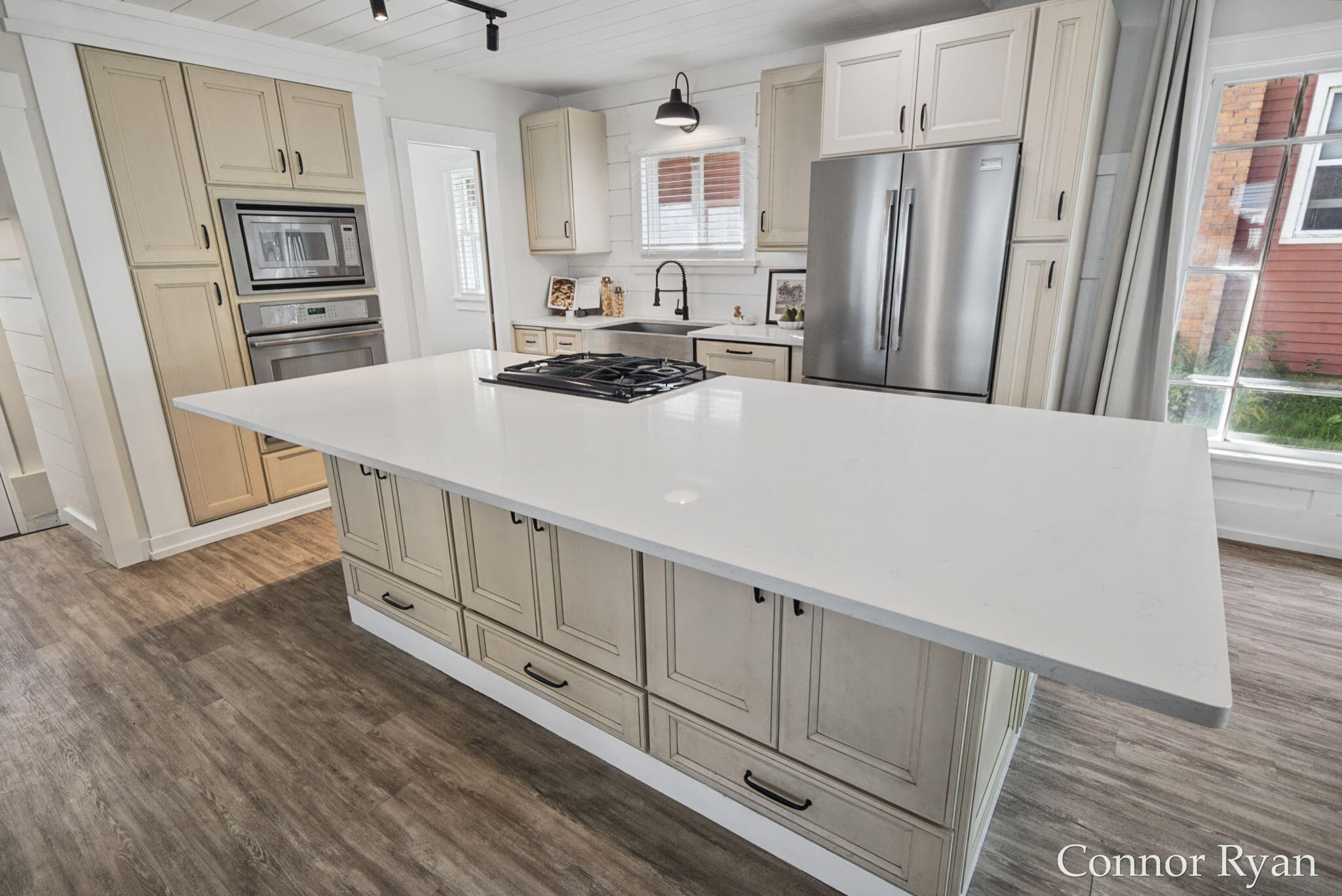 1362 Columbia Avenue NE Grand Rapids MI 49505