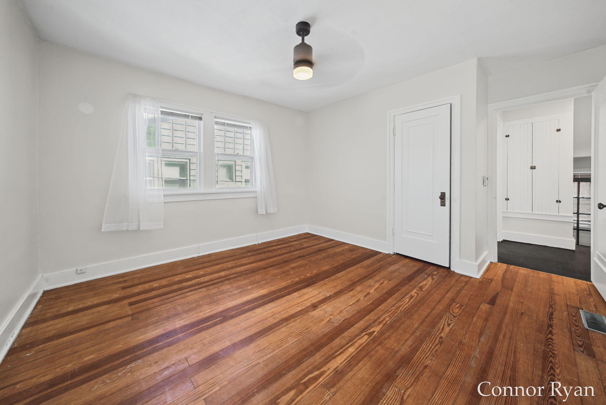 1362 Columbia Avenue NE Grand Rapids MI 49505