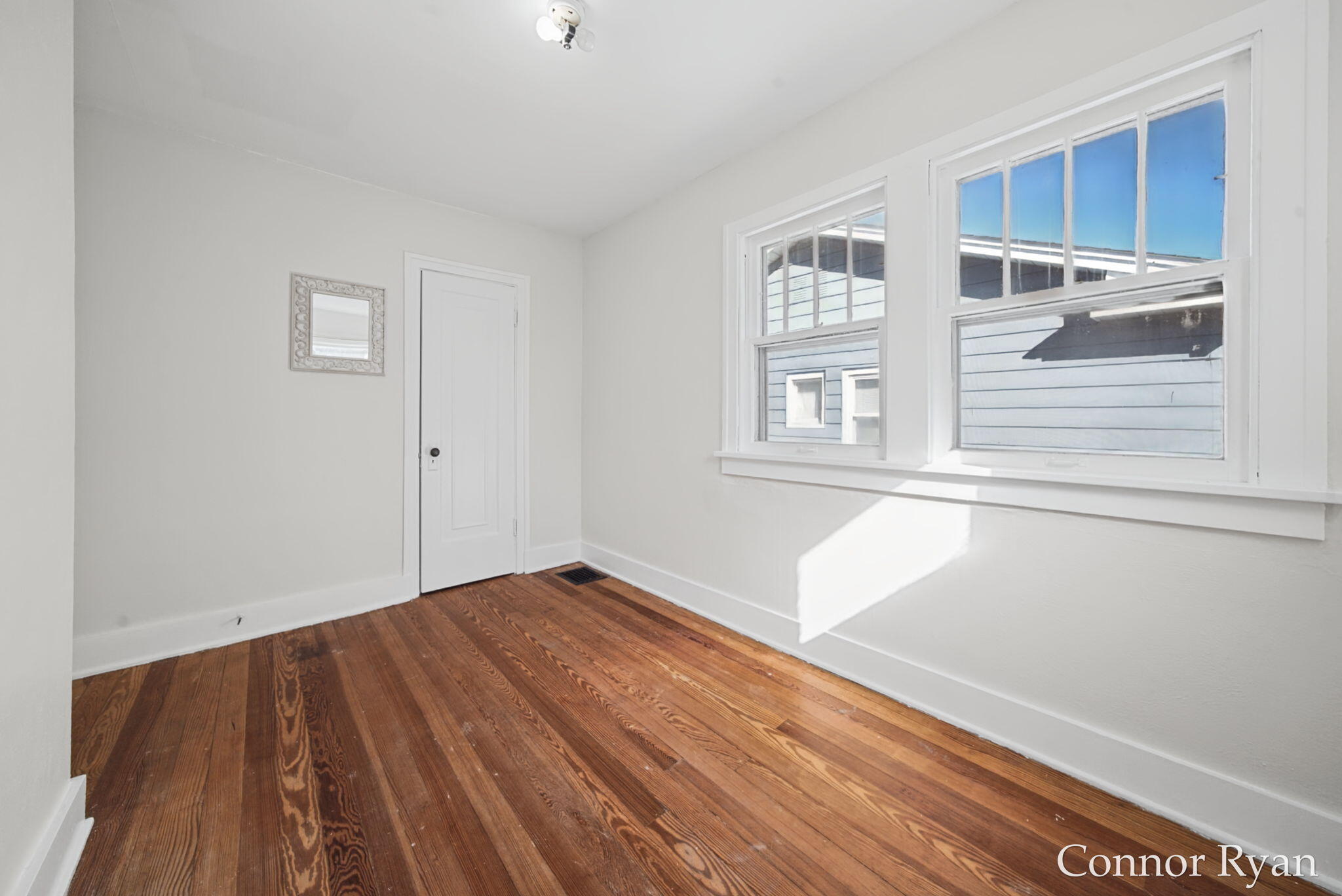 1362 Columbia Avenue NE Grand Rapids MI 49505