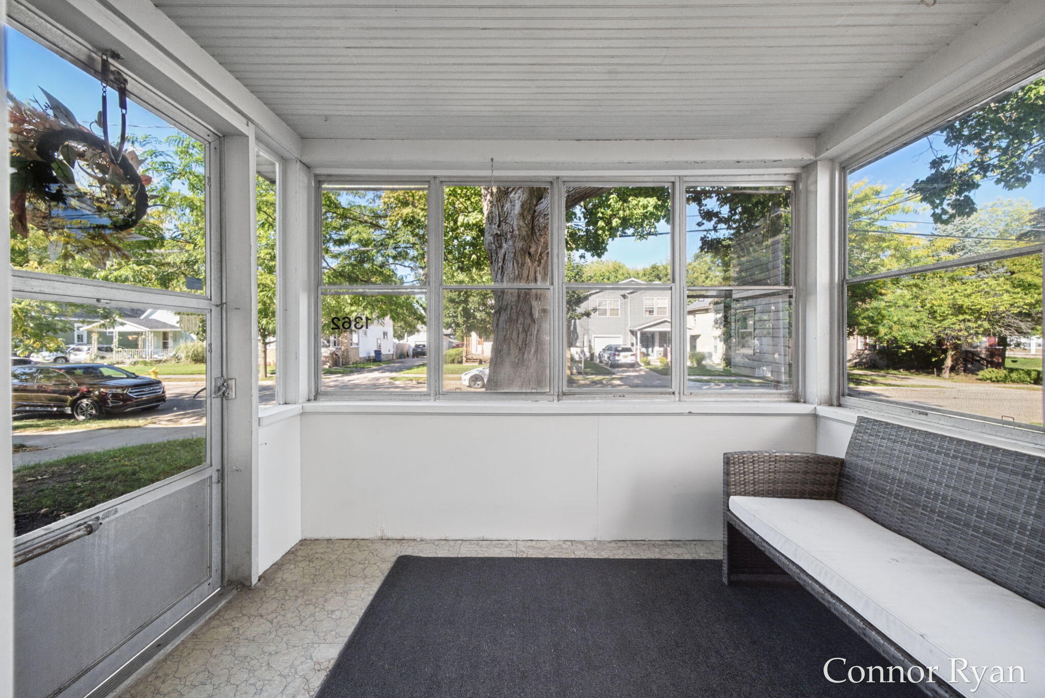 1362 Columbia Avenue NE Grand Rapids MI 49505