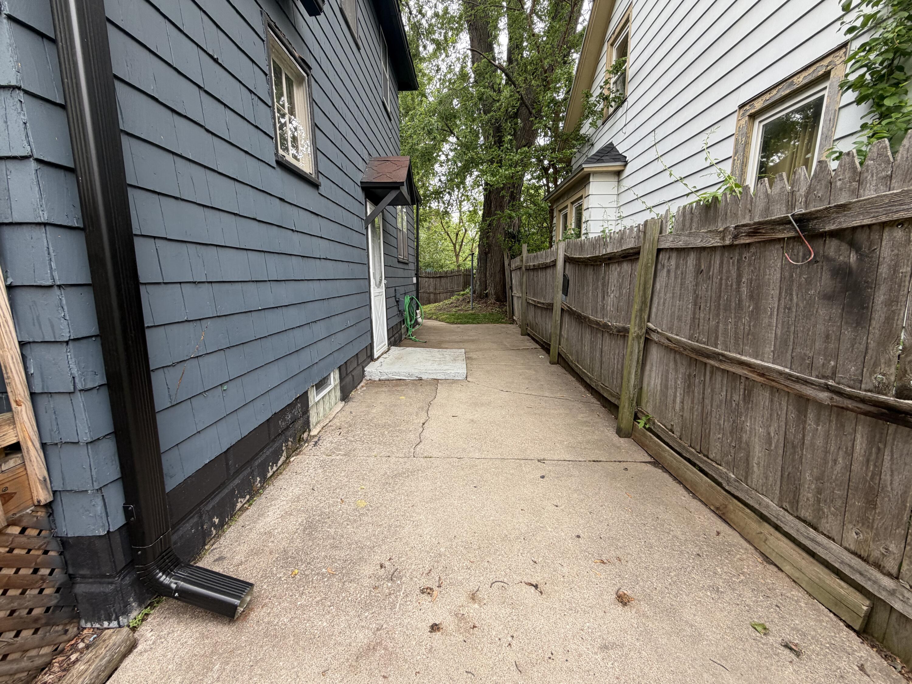 905 Bryant Street Kalamazoo MI 49001