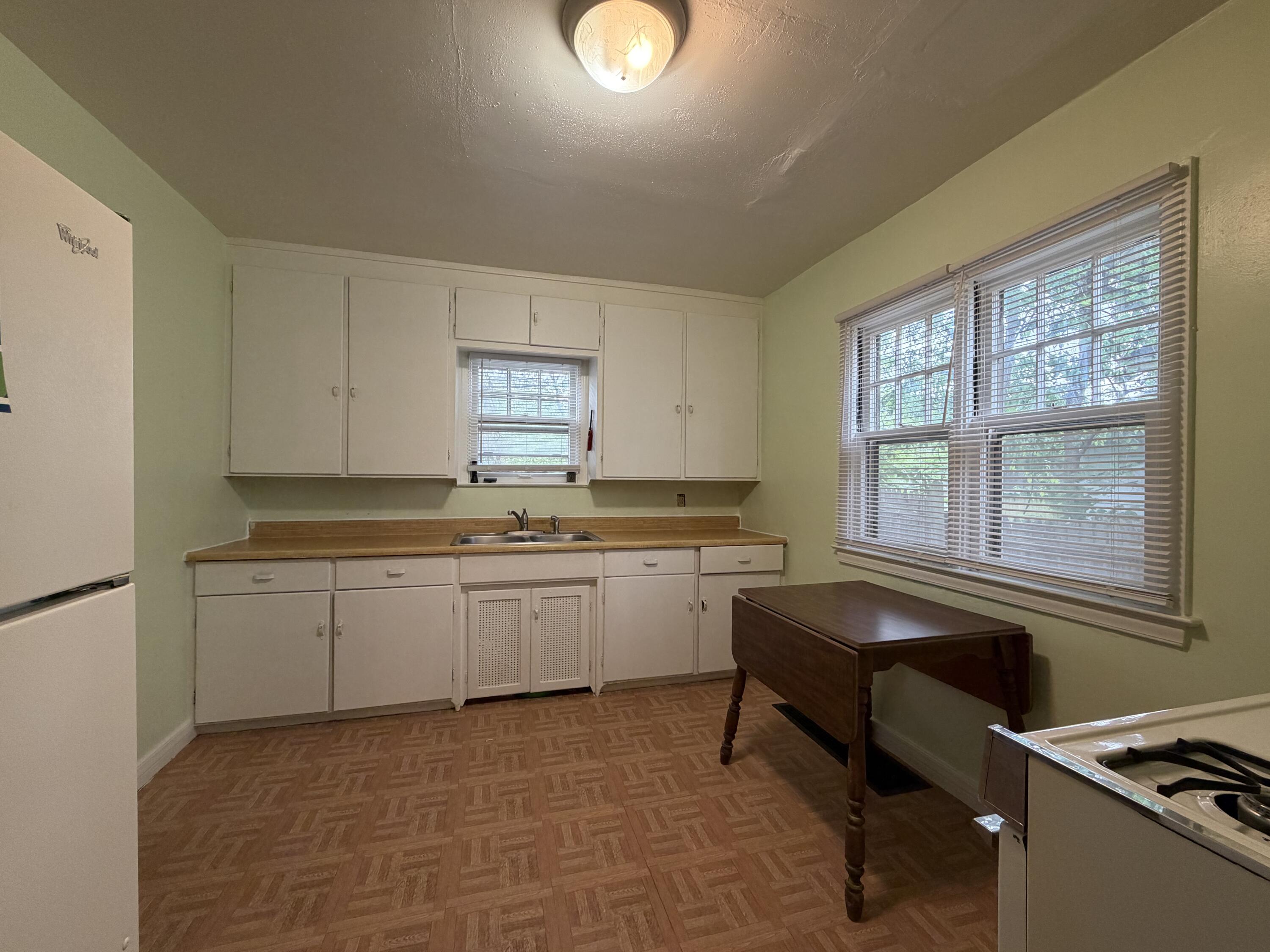 905 Bryant Street Kalamazoo MI 49001