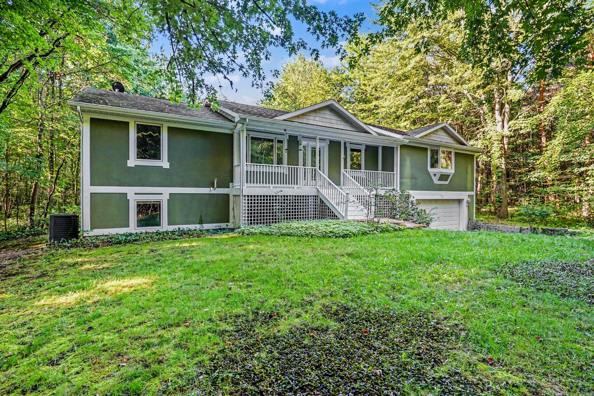 10592 Osborn Street Grand Haven MI 49417