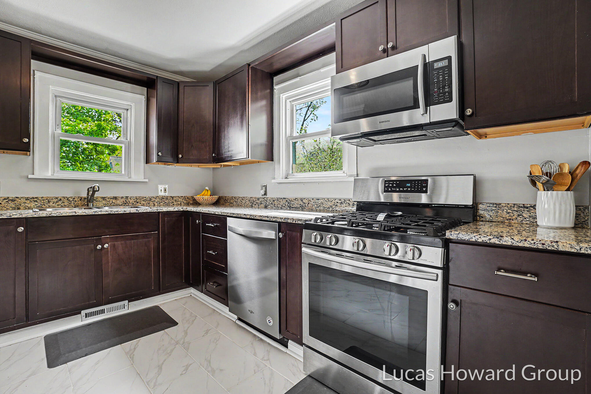 1222 Cambridge Drive Kalamazoo MI 49001