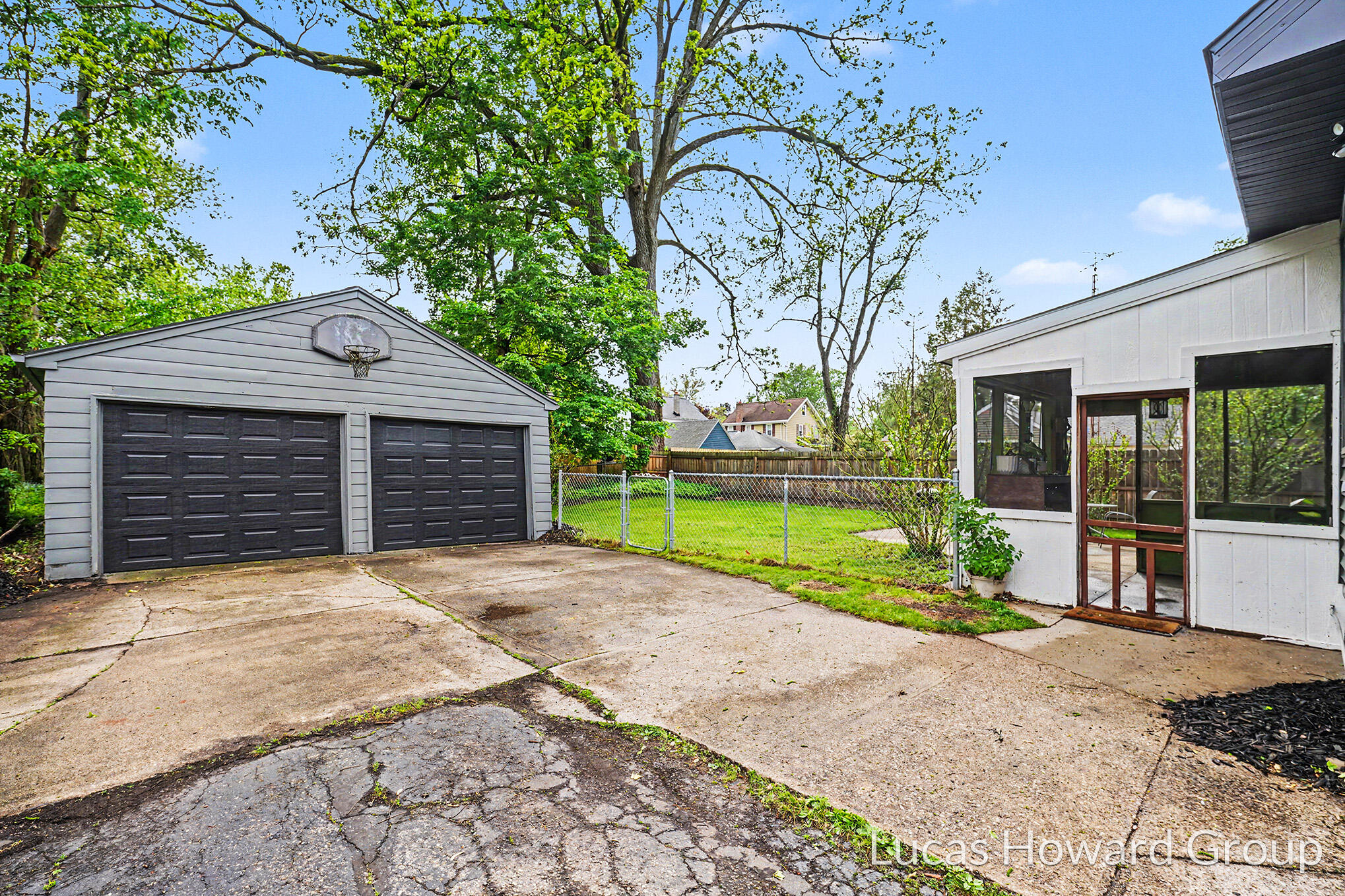 1222 Cambridge Drive Kalamazoo MI 49001
