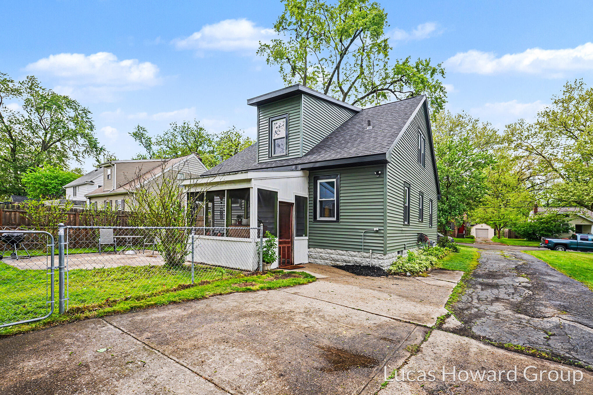 1222 Cambridge Drive Kalamazoo MI 49001
