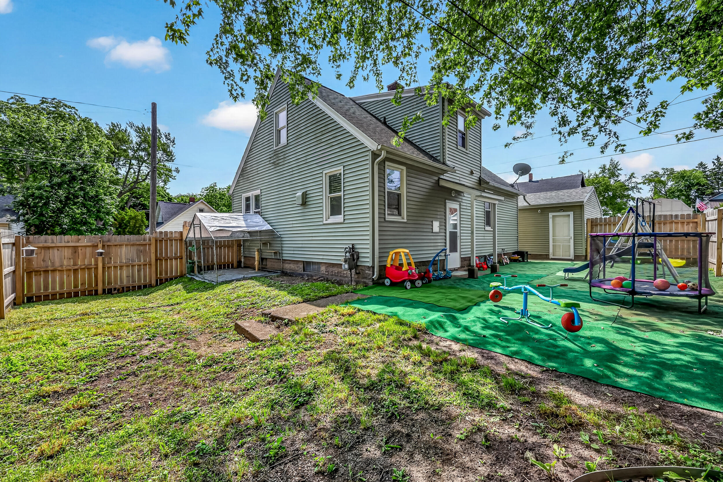 1451 Barclay Street Muskegon MI 49441