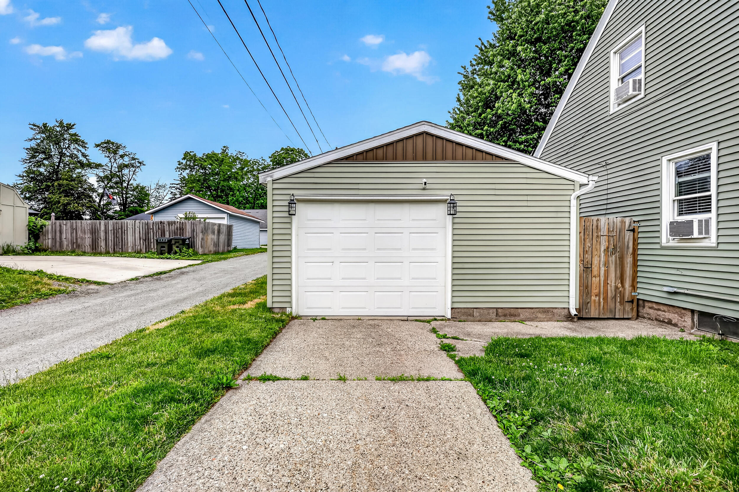 1451 Barclay Street Muskegon MI 49441