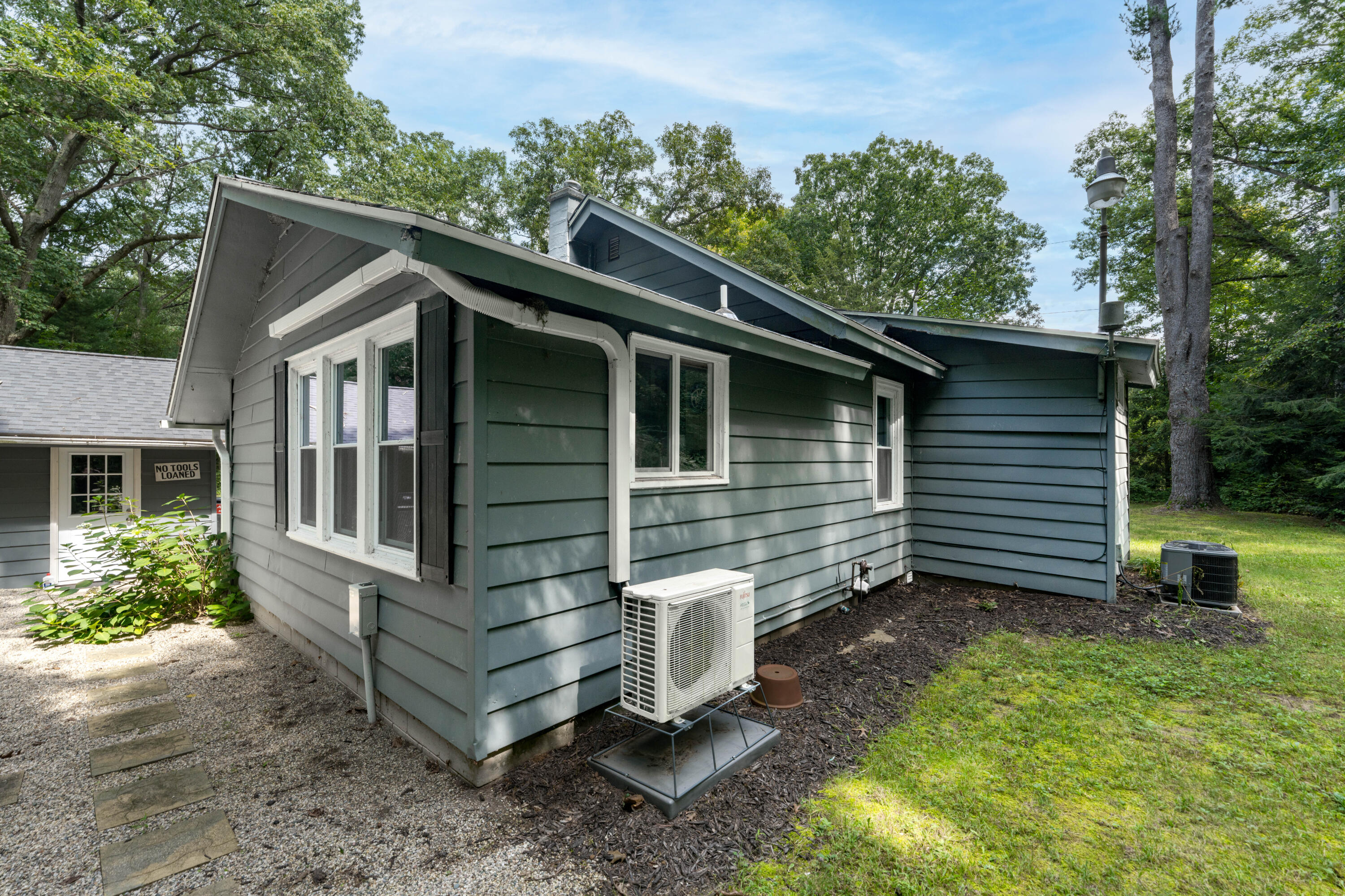 3076 Old Allegan Road Fennville MI 49408