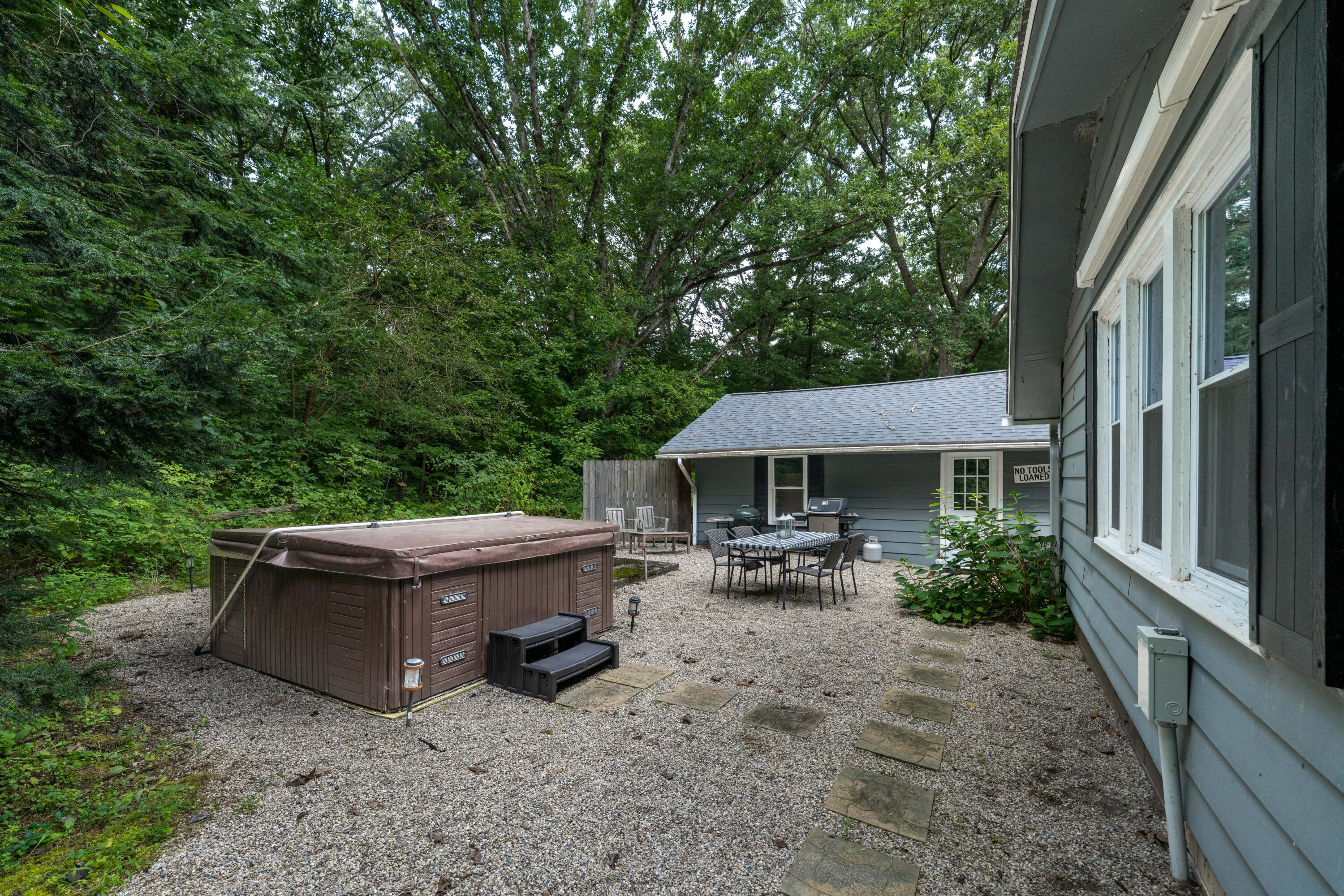 3076 Old Allegan Road Fennville MI 49408