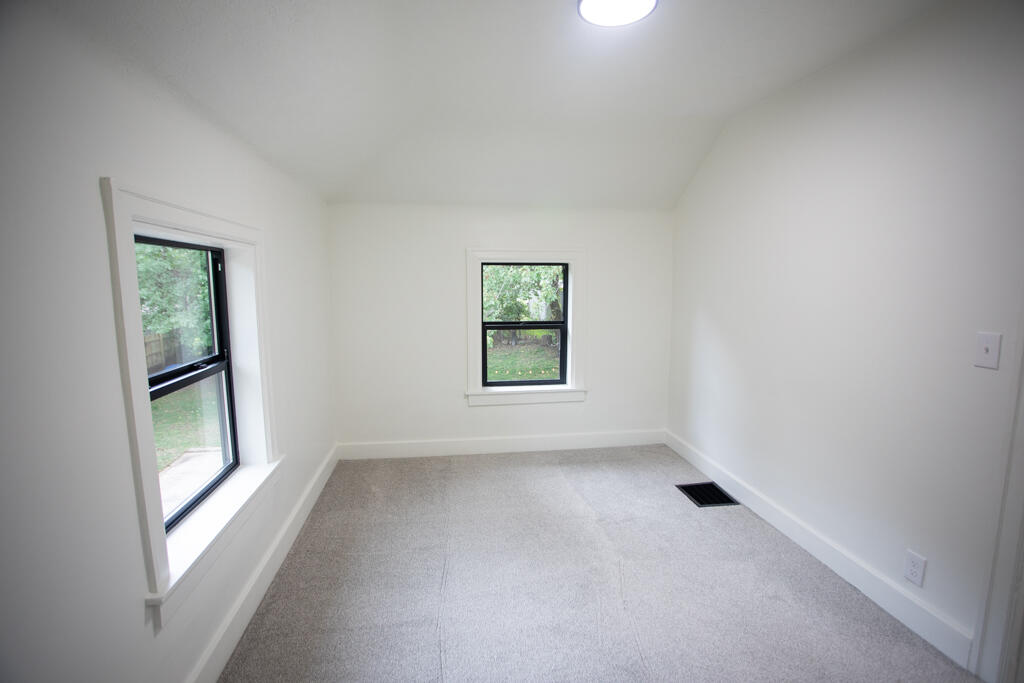 1138 Thomas Street SE Grand Rapids MI 49506