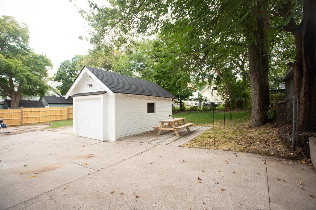 1138 Thomas Street SE Grand Rapids MI 49506