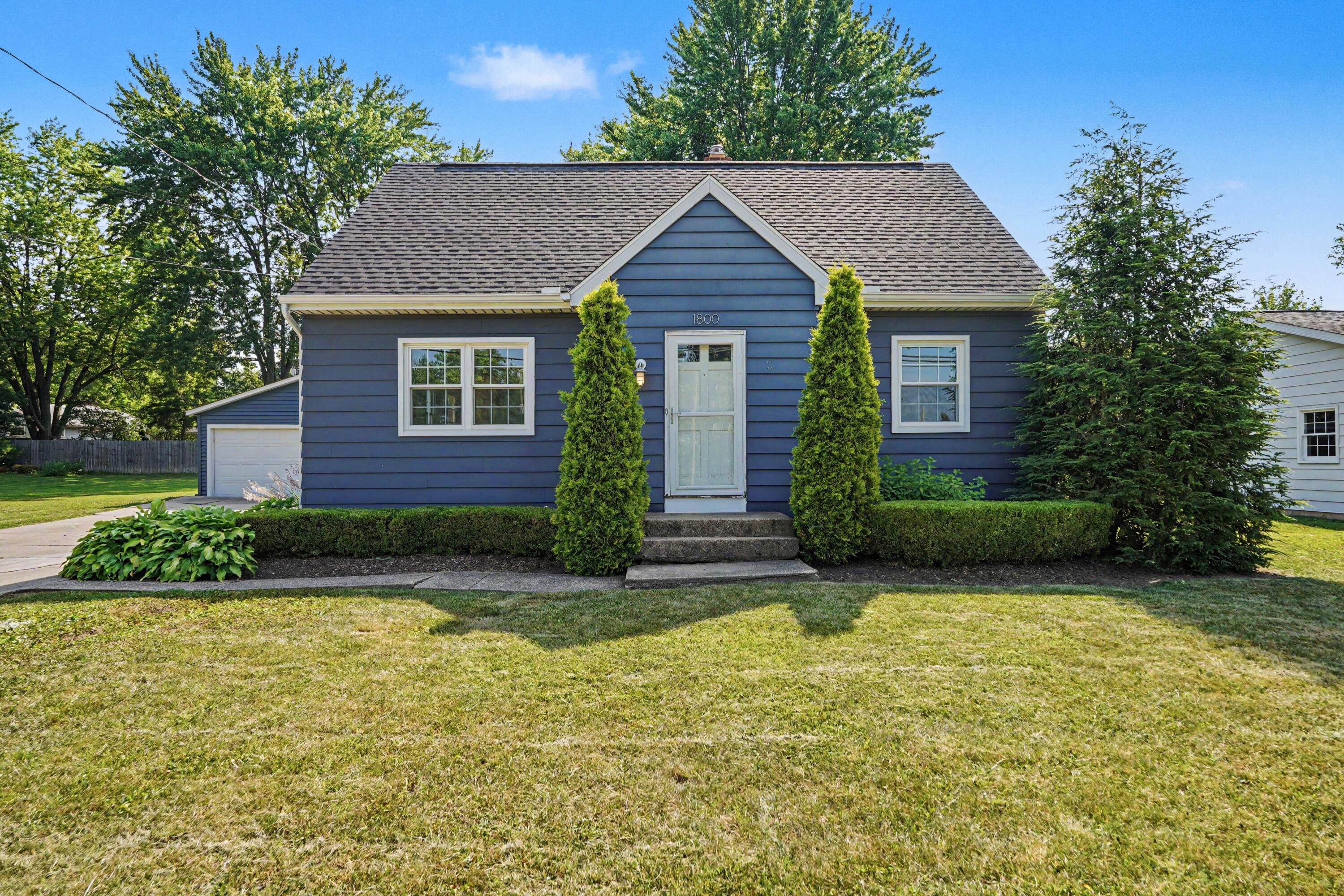 1800 Woodlawn Avenue SE Grand Rapids MI 49506