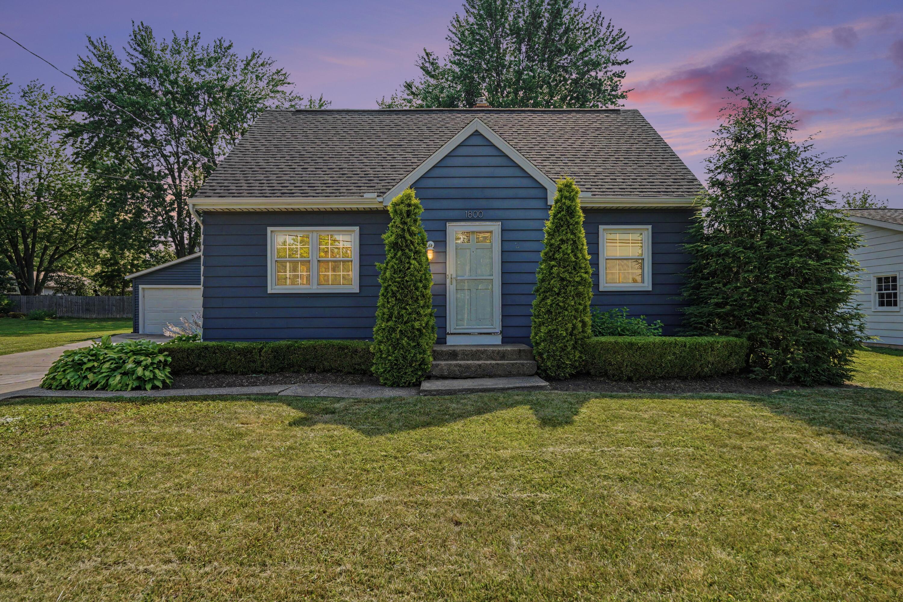 1800 Woodlawn Avenue SE Grand Rapids MI 49506